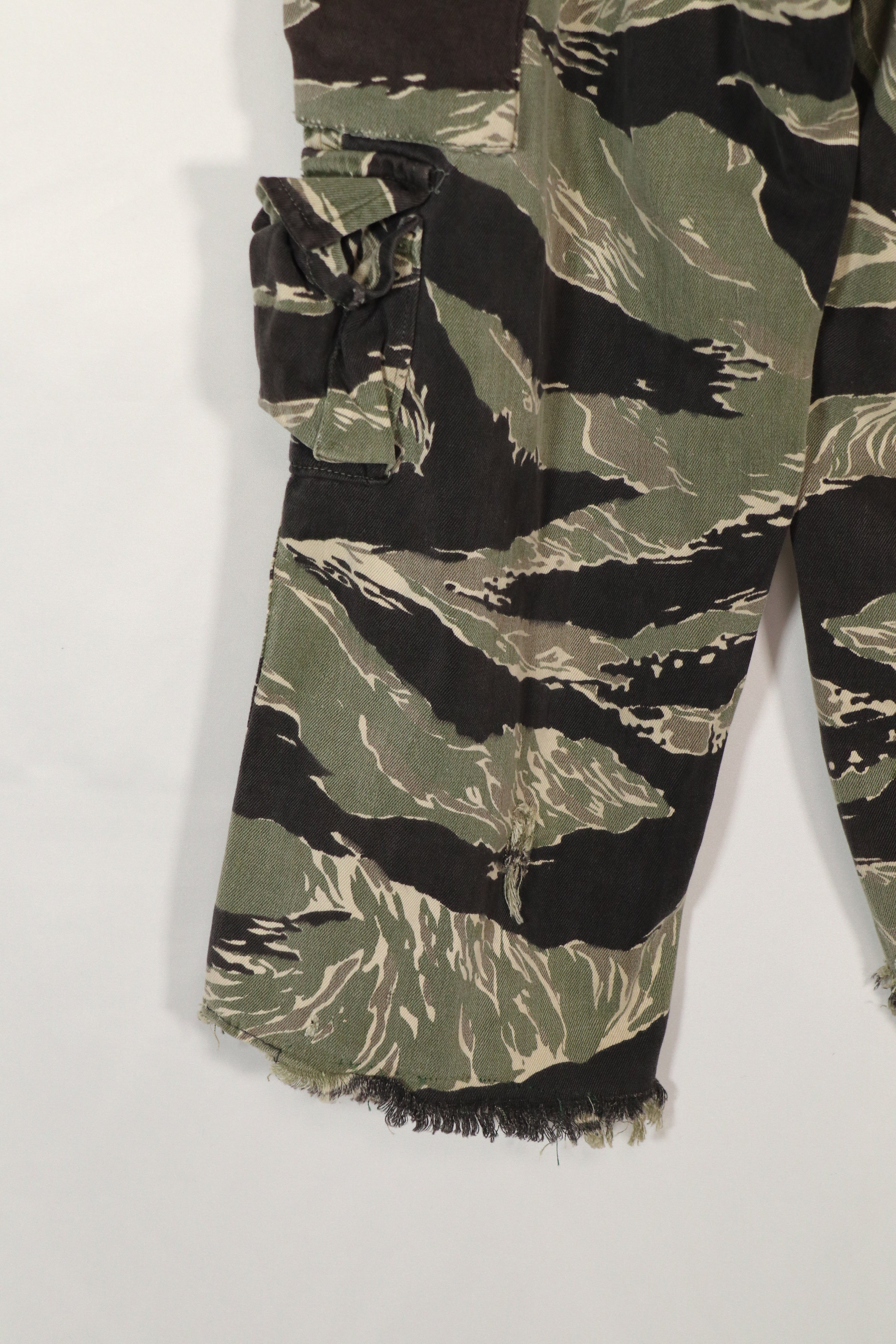 実物　沖縄タイガー　JWD　タイガーストライプ　パンツ　キッズサイズ　中古品