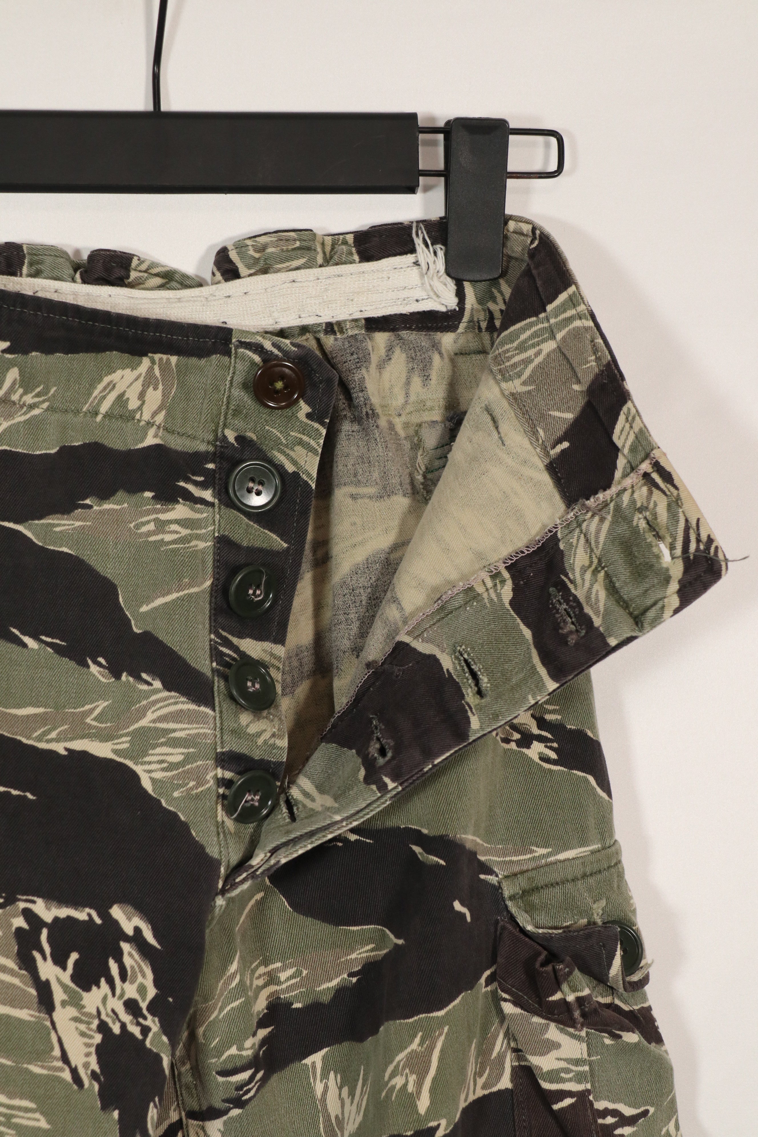 実物　沖縄タイガー　JWD　タイガーストライプ　パンツ　キッズサイズ　中古品