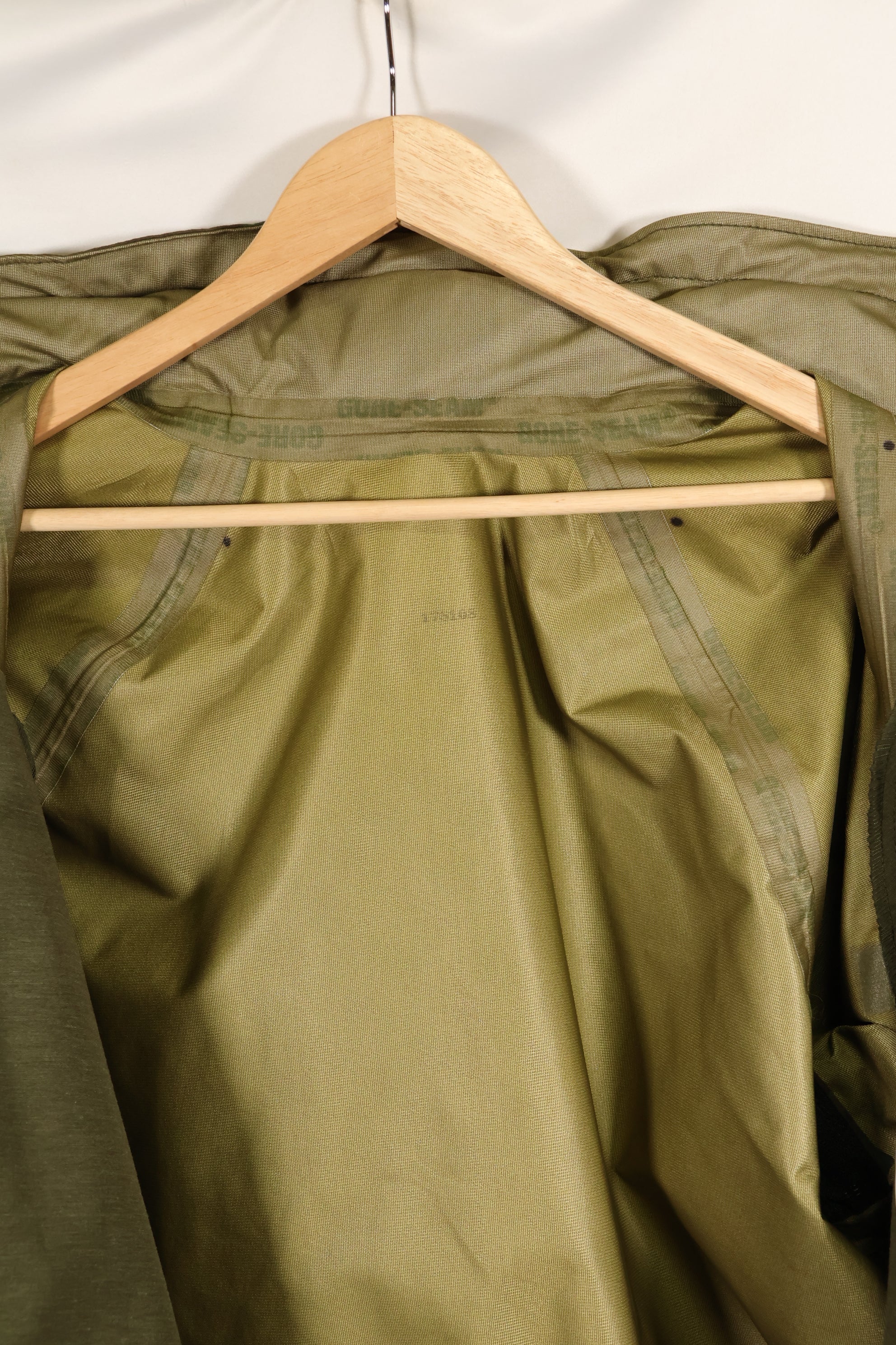 1997年会計　M-R　アメリカ軍　ウッドランド迷彩　ECWCS　Gen1 ゴアテックス　パーカー　中古品