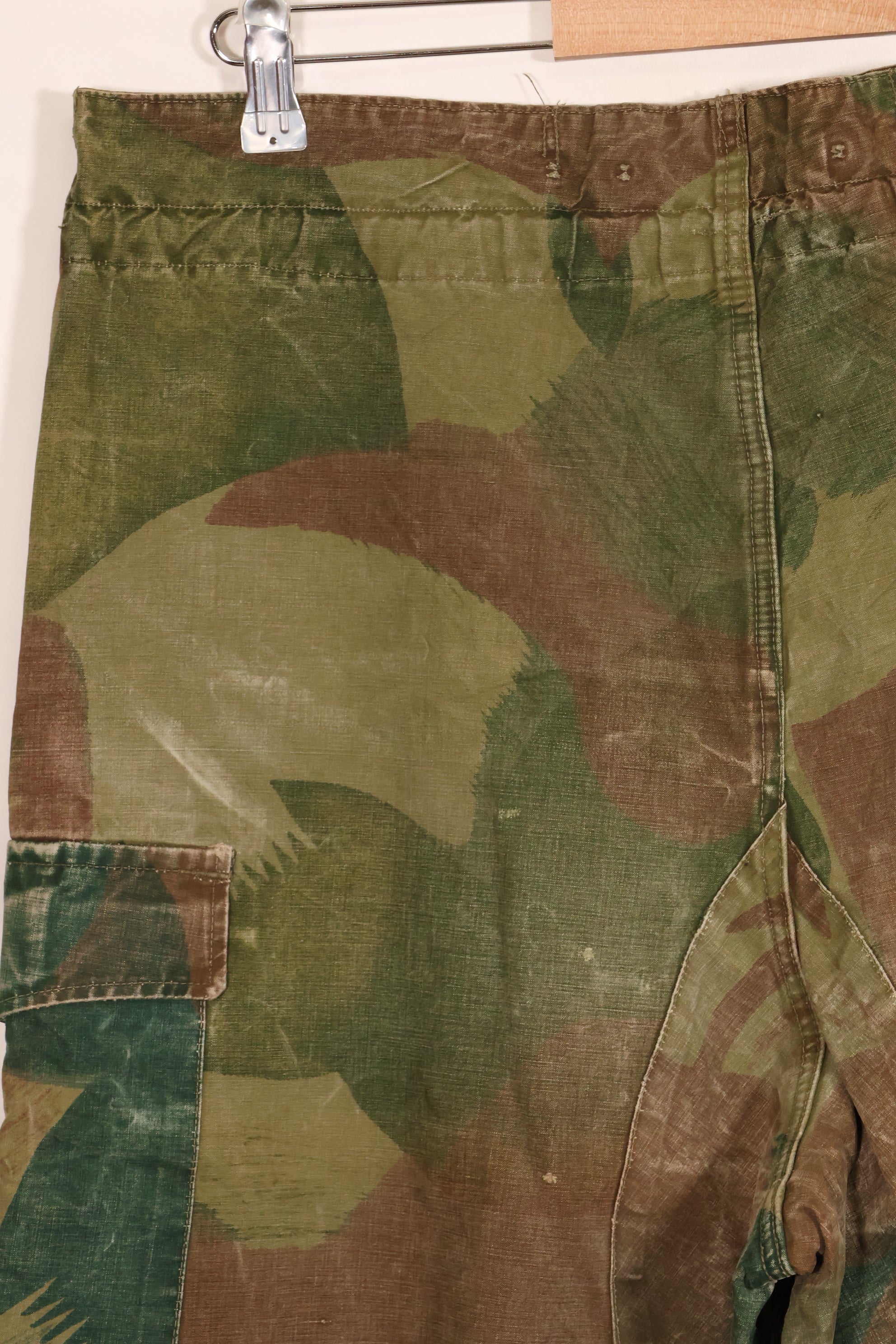 1956年　ベルギー軍　ブラッシュストローク迷彩　空挺パンツ　中古品　退色あり