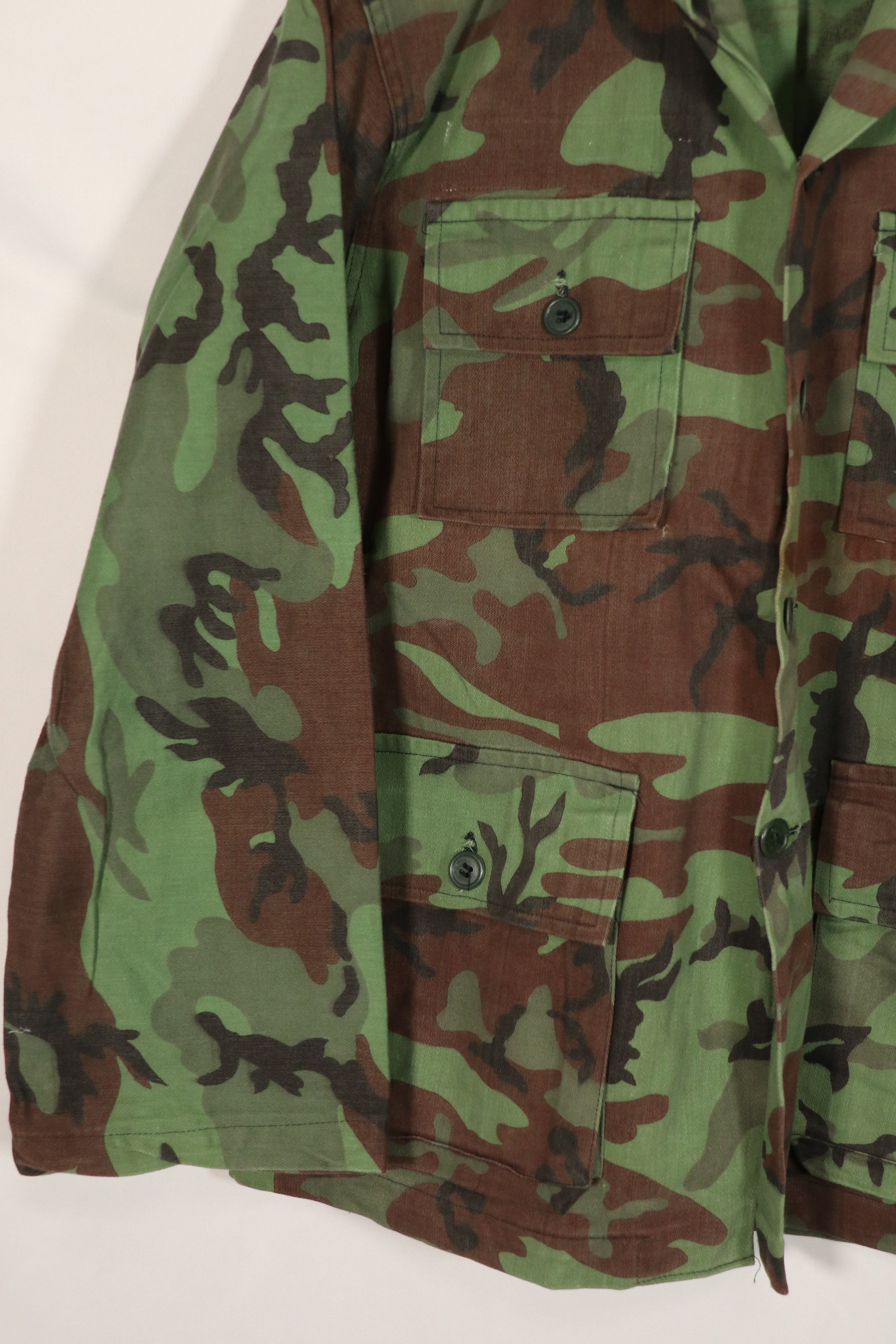 実物　南ベトナムレンジャー　リーフ迷彩　ジャケット　BDQ　中古品　B