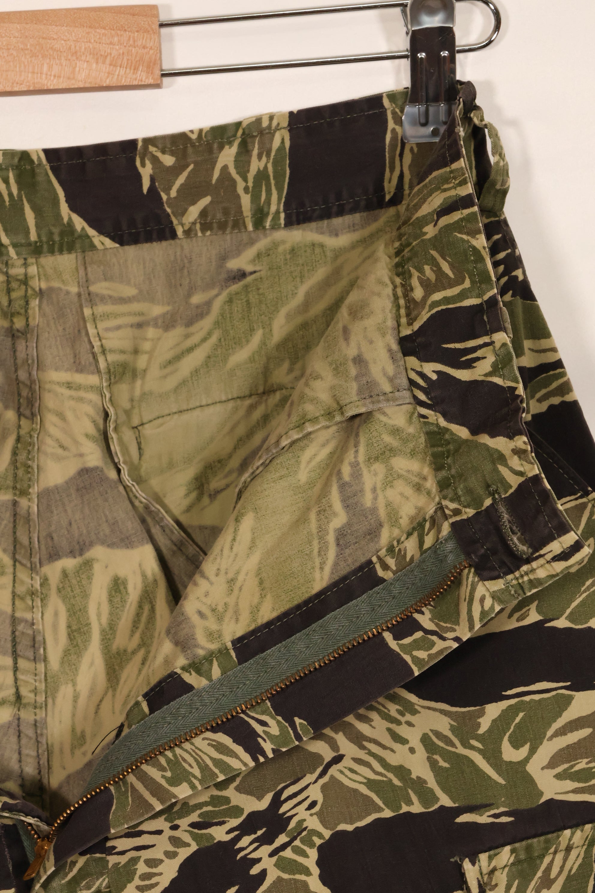 1960年代　ライトウェイト生地　沖縄タイガー　ジャングルファティーグカット　パンツ　中古品