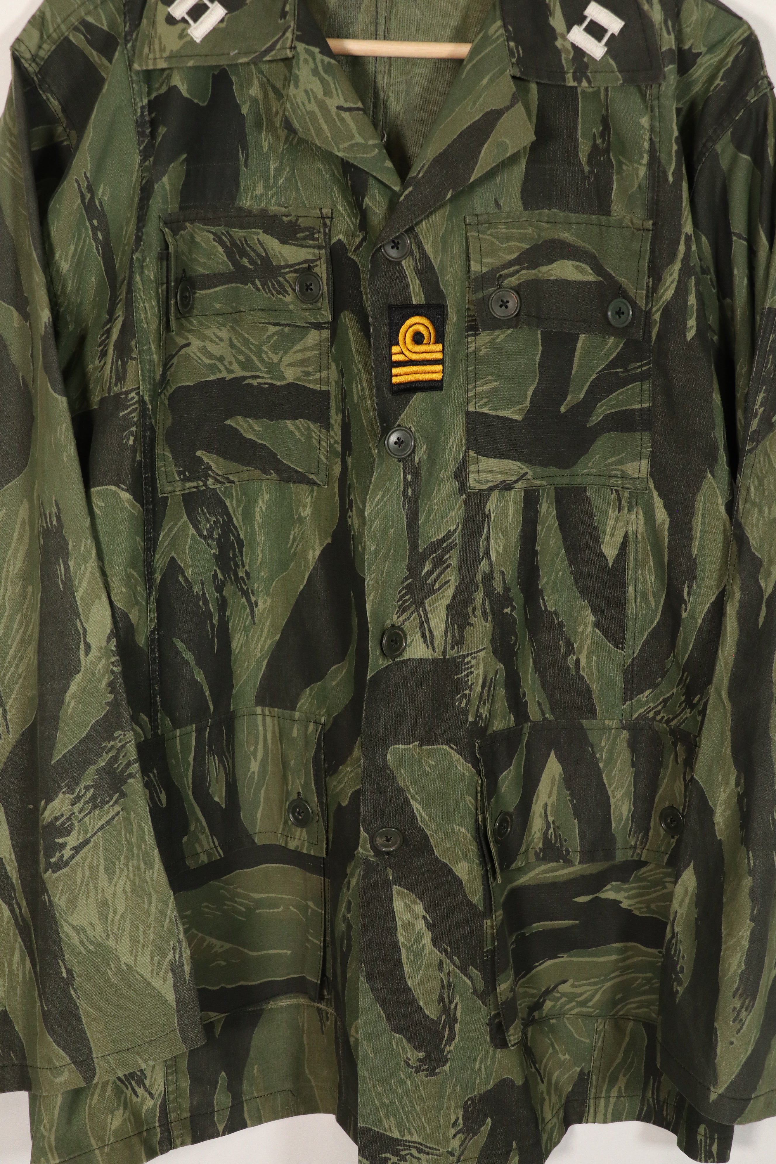 実物生地　VNMCパターン　タイガーストライプ　ベトナム製テイラード　ハンティングジャケット　中古品