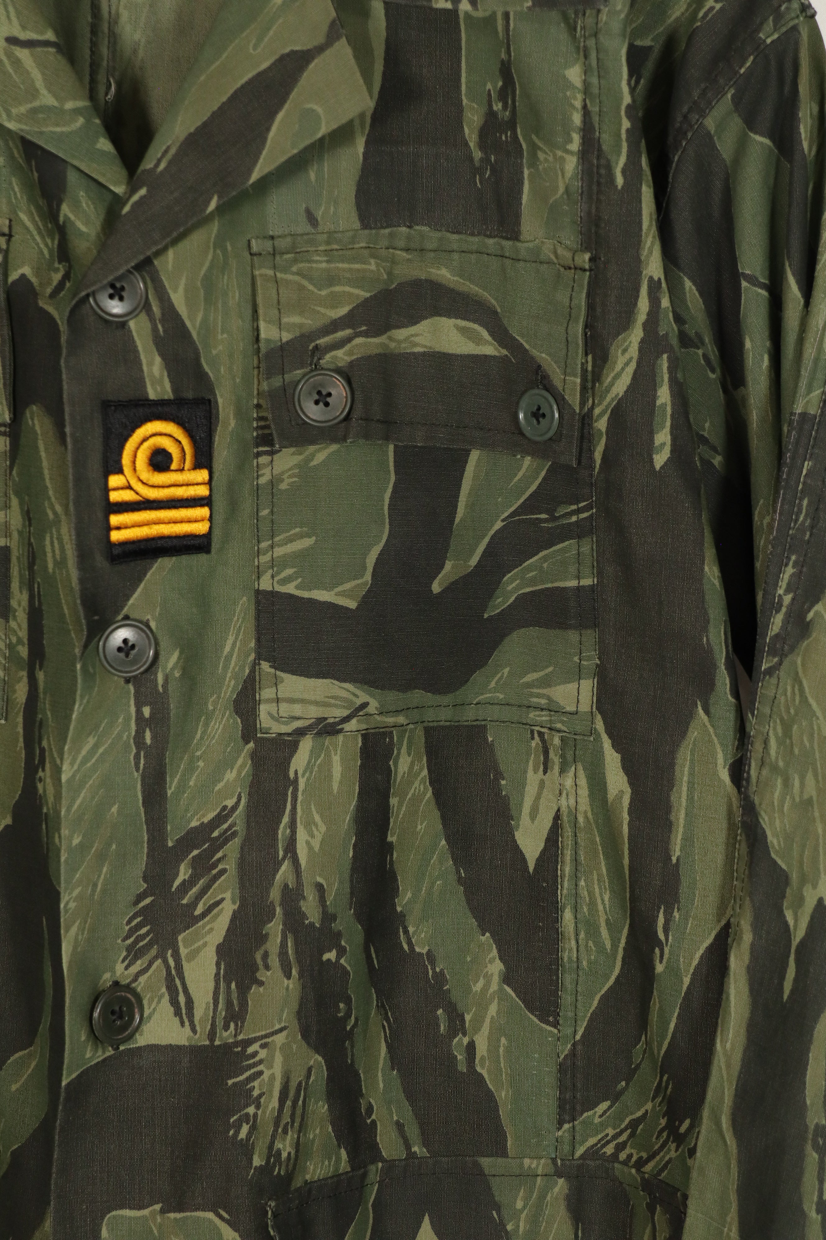 実物生地　VNMCパターン　タイガーストライプ　ベトナム製テイラード　ハンティングジャケット　中古品