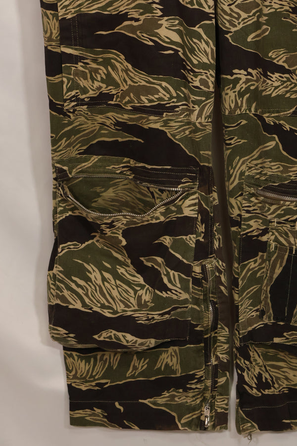 1960年代　42R  沖縄タイガーパターン　タイガーストライプ　フライトスーツ　中古品　ジッパー破損あり