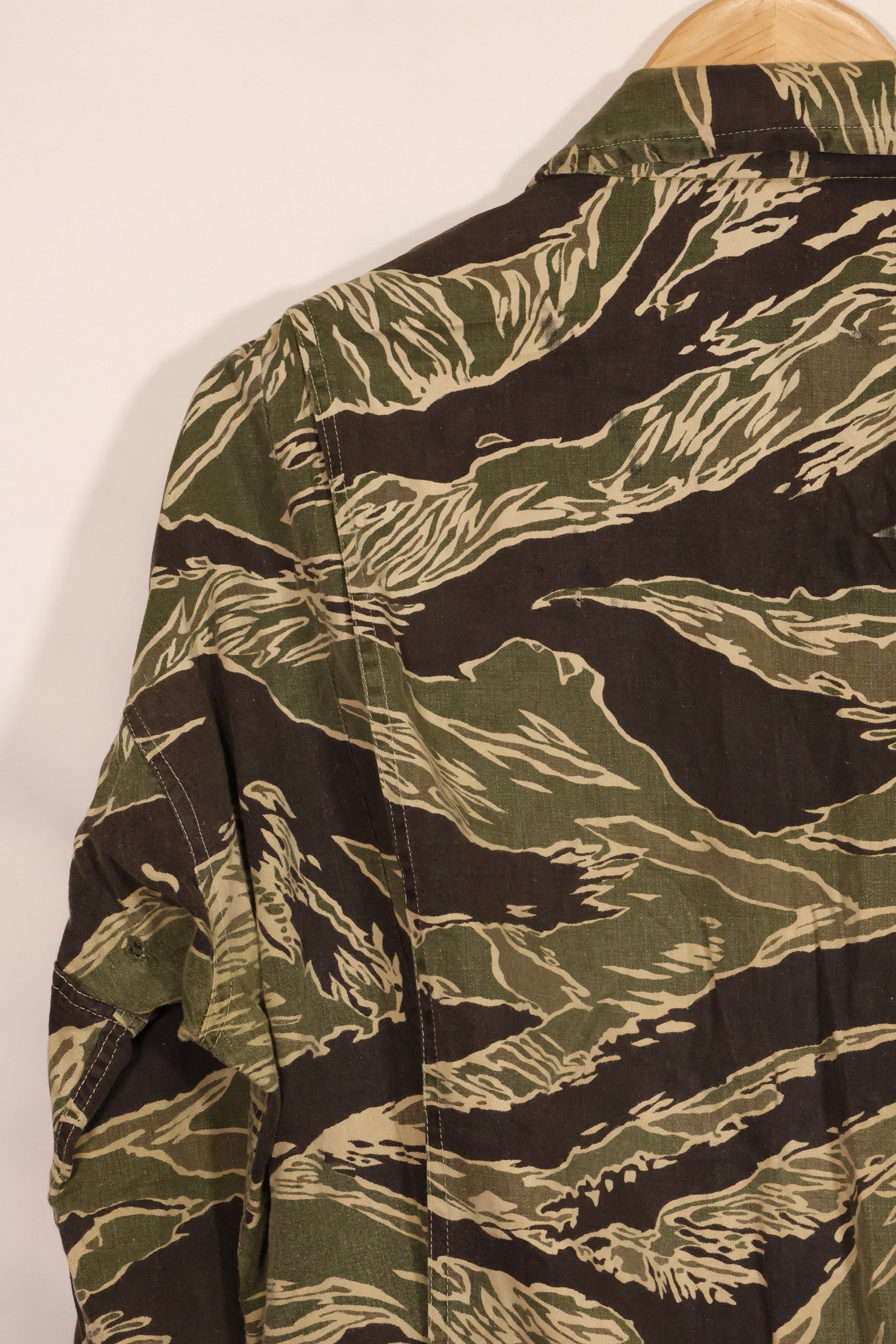 1960年代　42R  沖縄タイガーパターン　タイガーストライプ　フライトスーツ　中古品　ジッパー破損あり