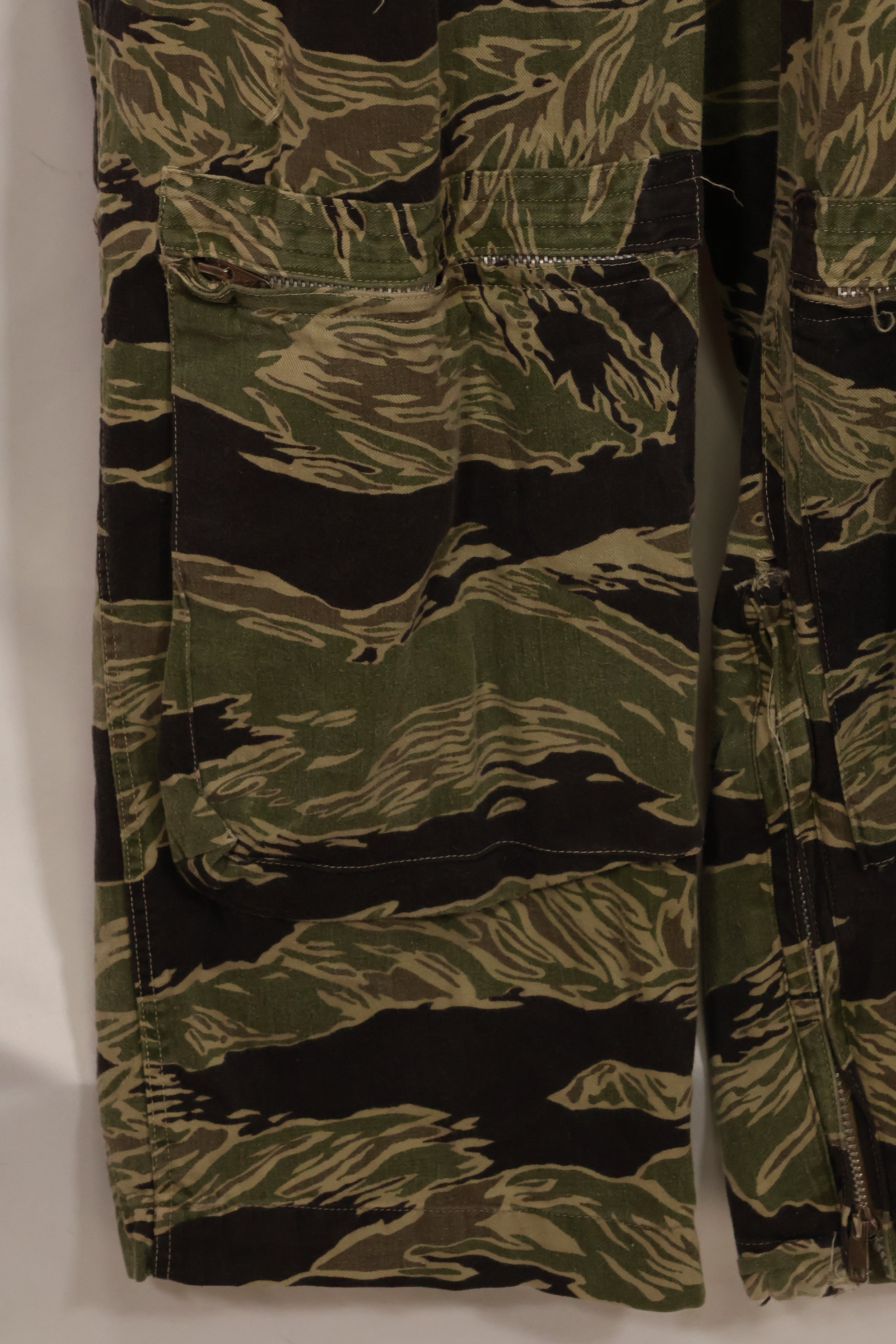 1960年代　40L  沖縄タイガーパターン　タイガーストライプ　フライトスーツ　中古品