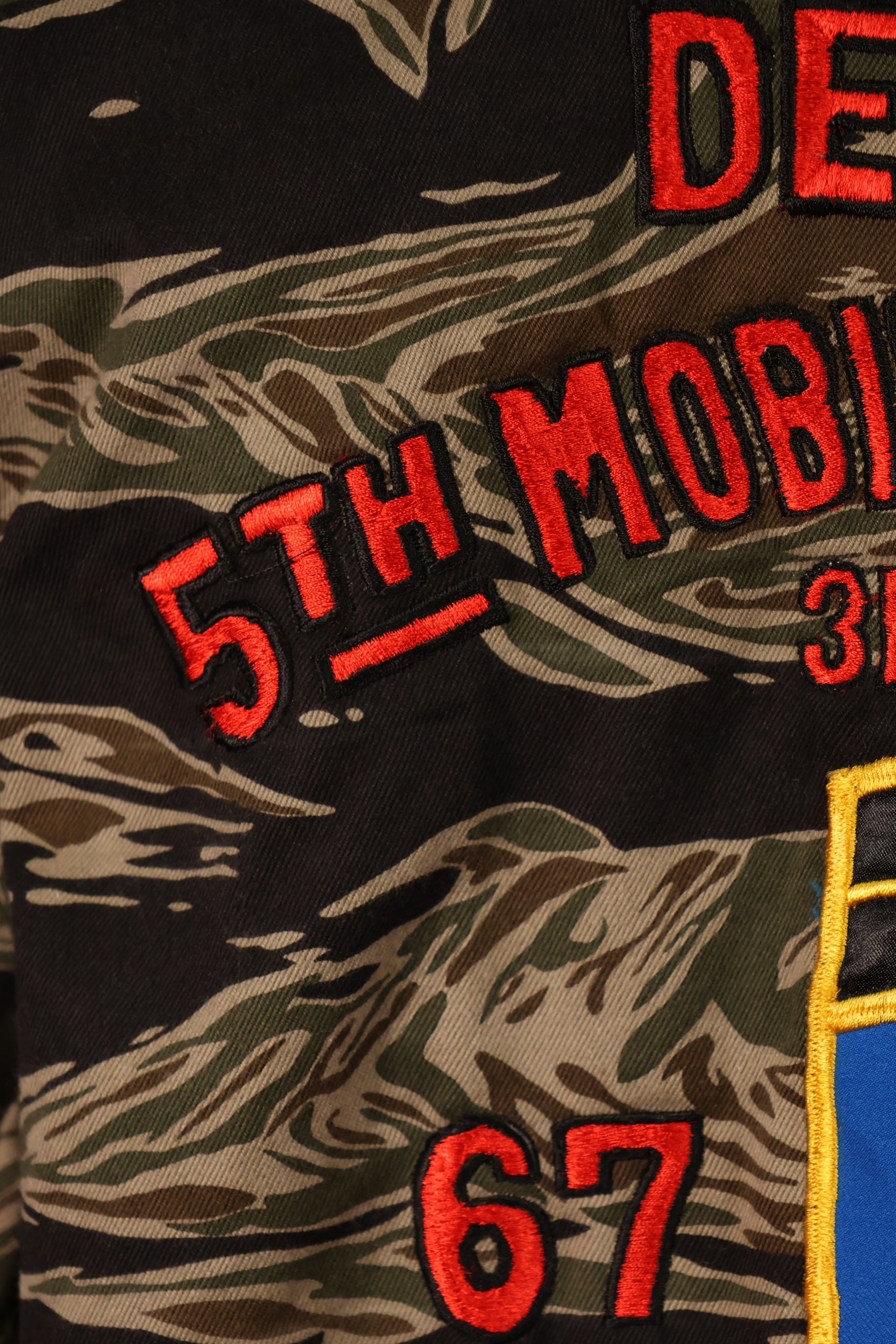 【限定生産品】レプリカ　沖縄 Mugi's 刺繍　MILITARIA 1911 シルバータイガー  USカットシャツ　ツアージャケット