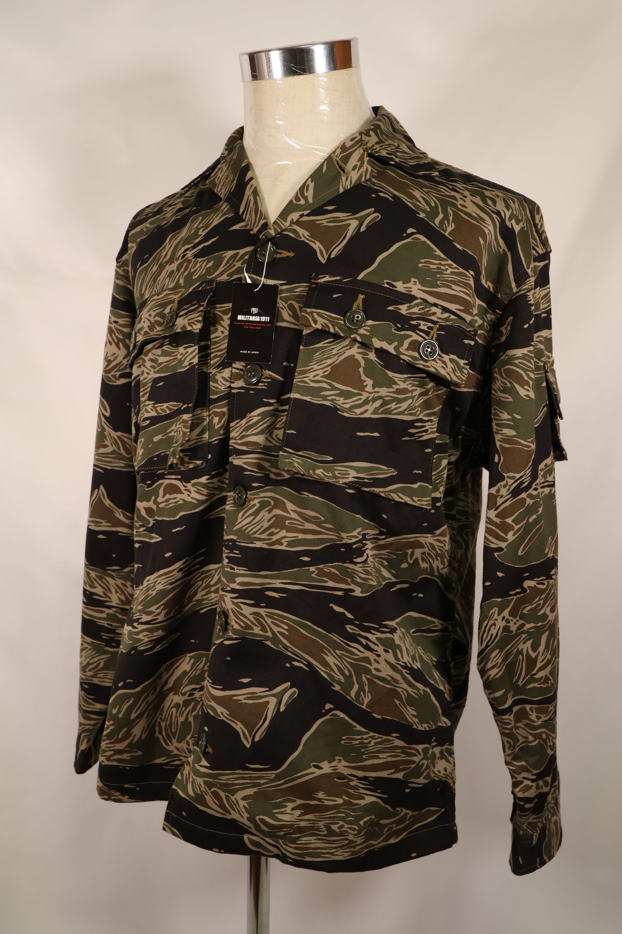 【限定生産品】レプリカ　沖縄 Mugi's 刺繍　MILITARIA 1911 シルバータイガー  USカットシャツ　ツアージャケット