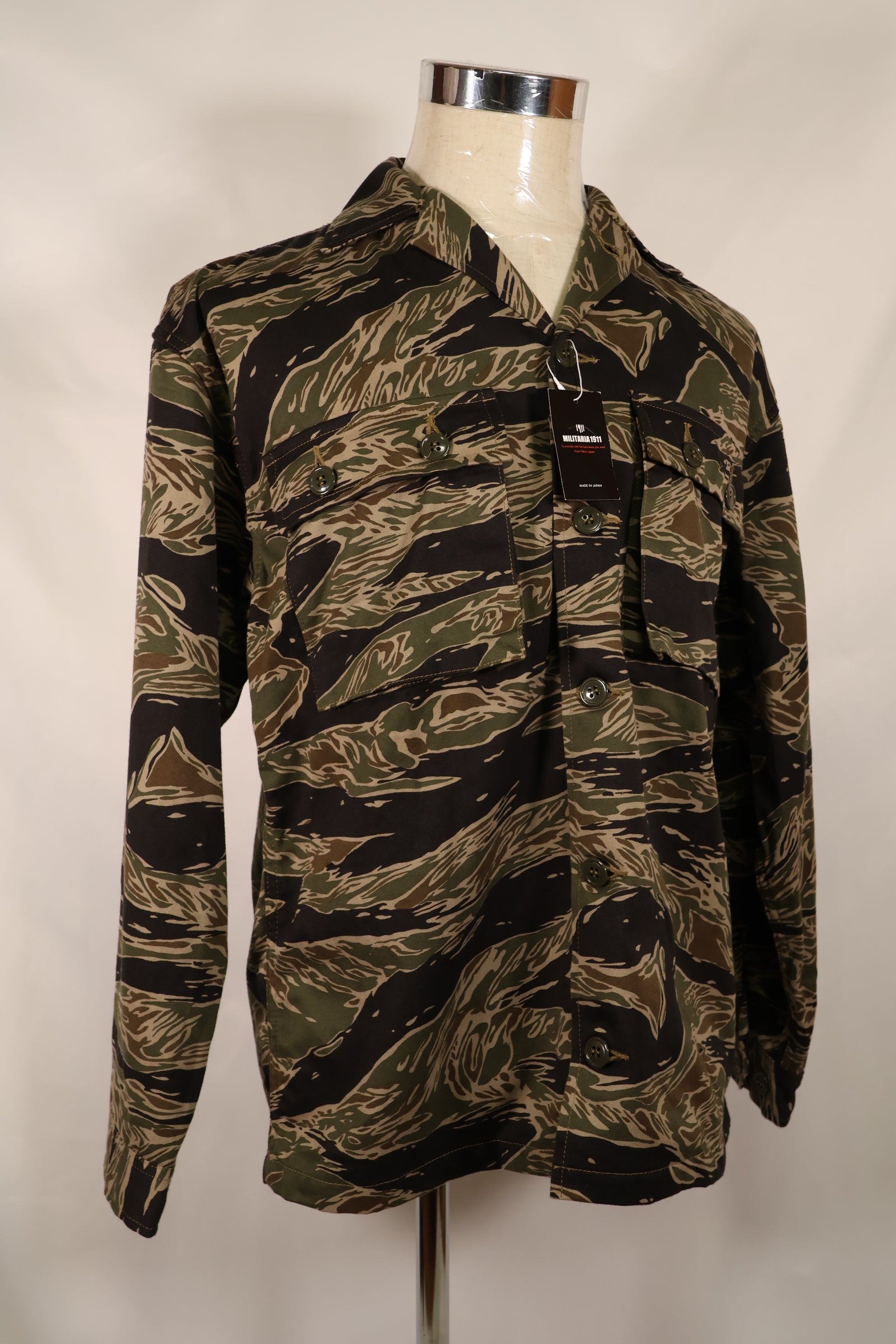 【限定生産品】レプリカ　沖縄 Mugi's 刺繍　MILITARIA 1911 シルバータイガー  USカットシャツ　ツアージャケット