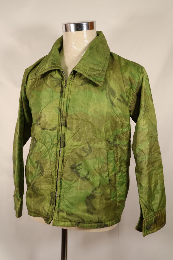 【限定生産品】レプリカ　沖縄 Mugi's 刺繍　ベトナム戦争　スーバニアジャケット　実物ポンチョライナー製