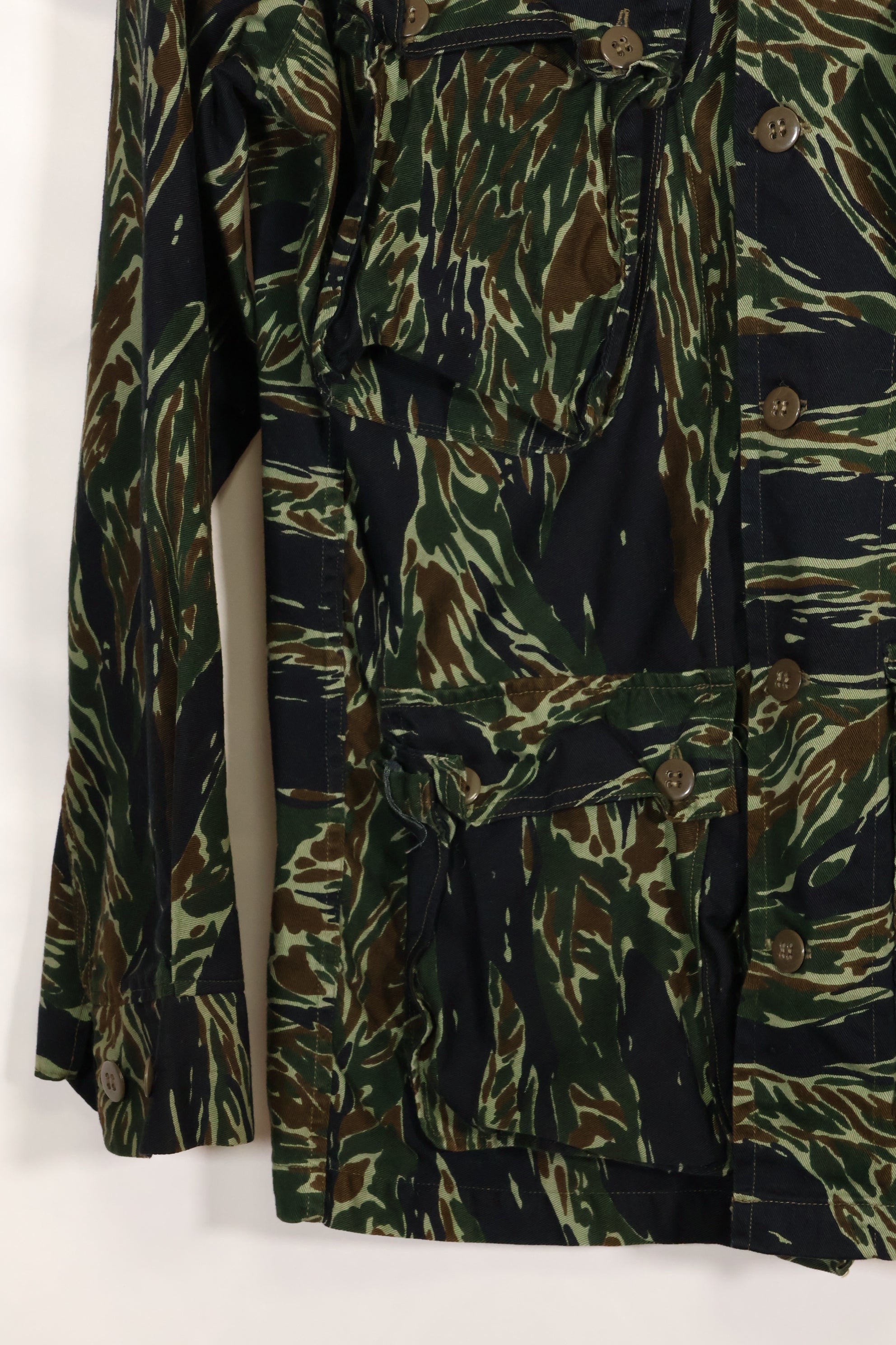 推定1970年代　シルバータイガー　タイガーストライプ　ジャケット　タイタイガー　中古品