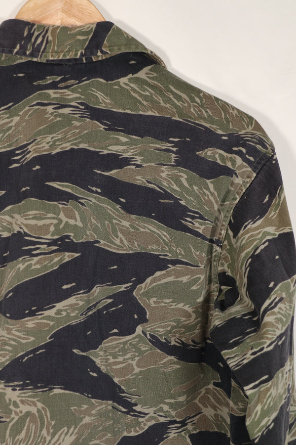 実物　シルバータイガーストライプ　タイガーストライプ  シャツ　中古品　退色あり