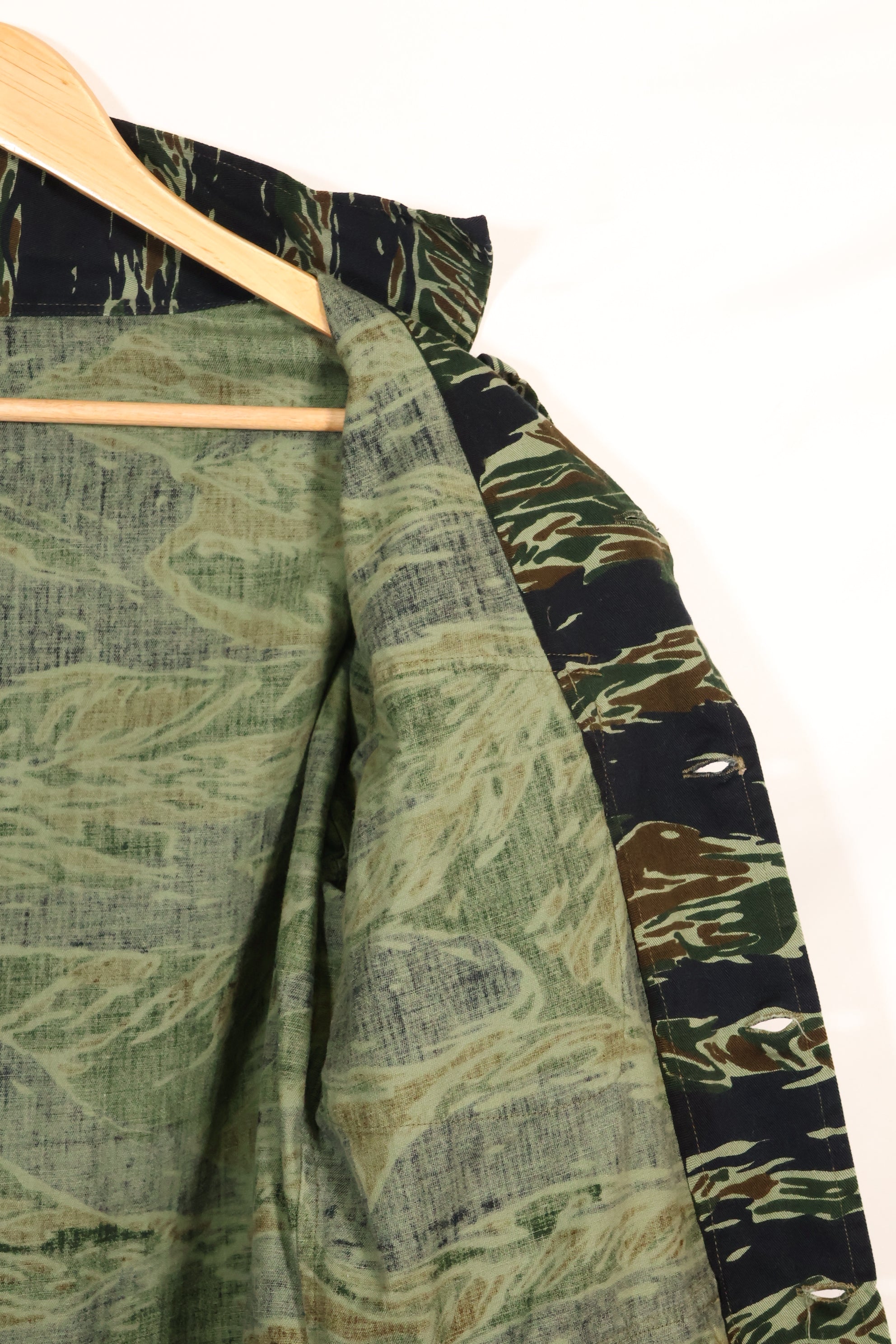 推定1970年代　シルバータイガー　タイガーストライプ　ジャケット　タイタイガー　中古品