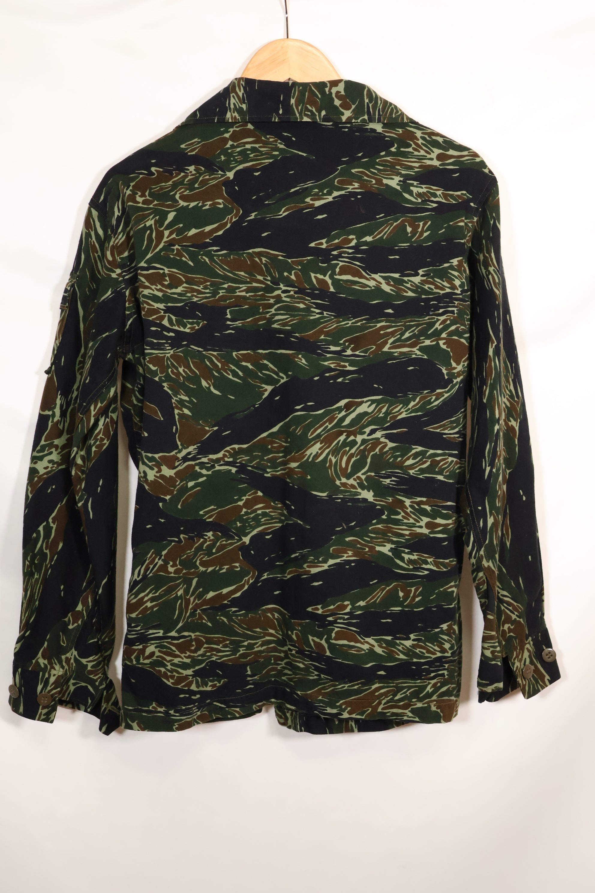 推定1970年代　シルバータイガー　タイガーストライプ　ジャケット　タイタイガー　中古品