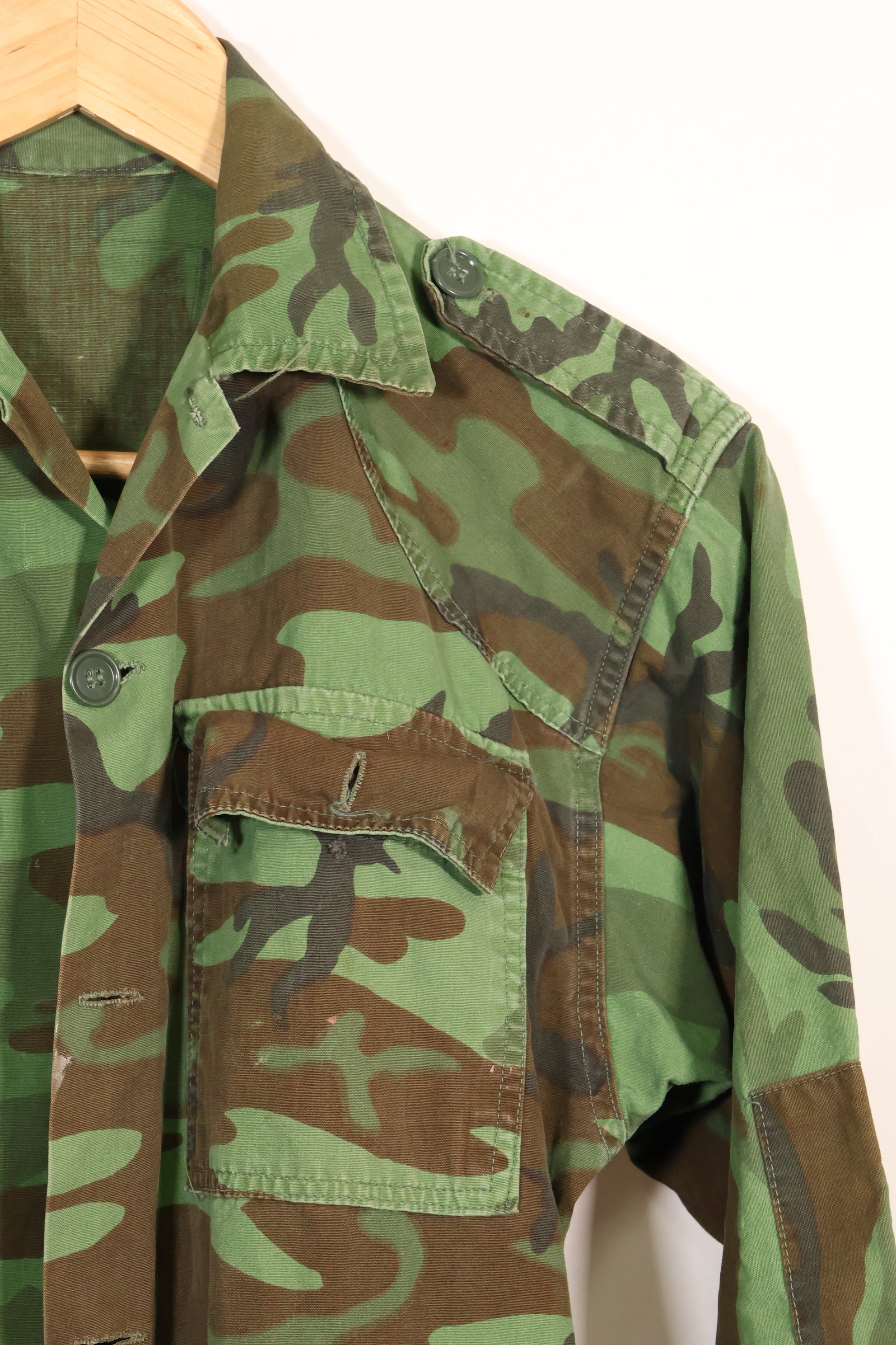 1960年代　ポップリン製　ARVN リーフ迷彩　シャツ　薄手生地　レア品　中古品