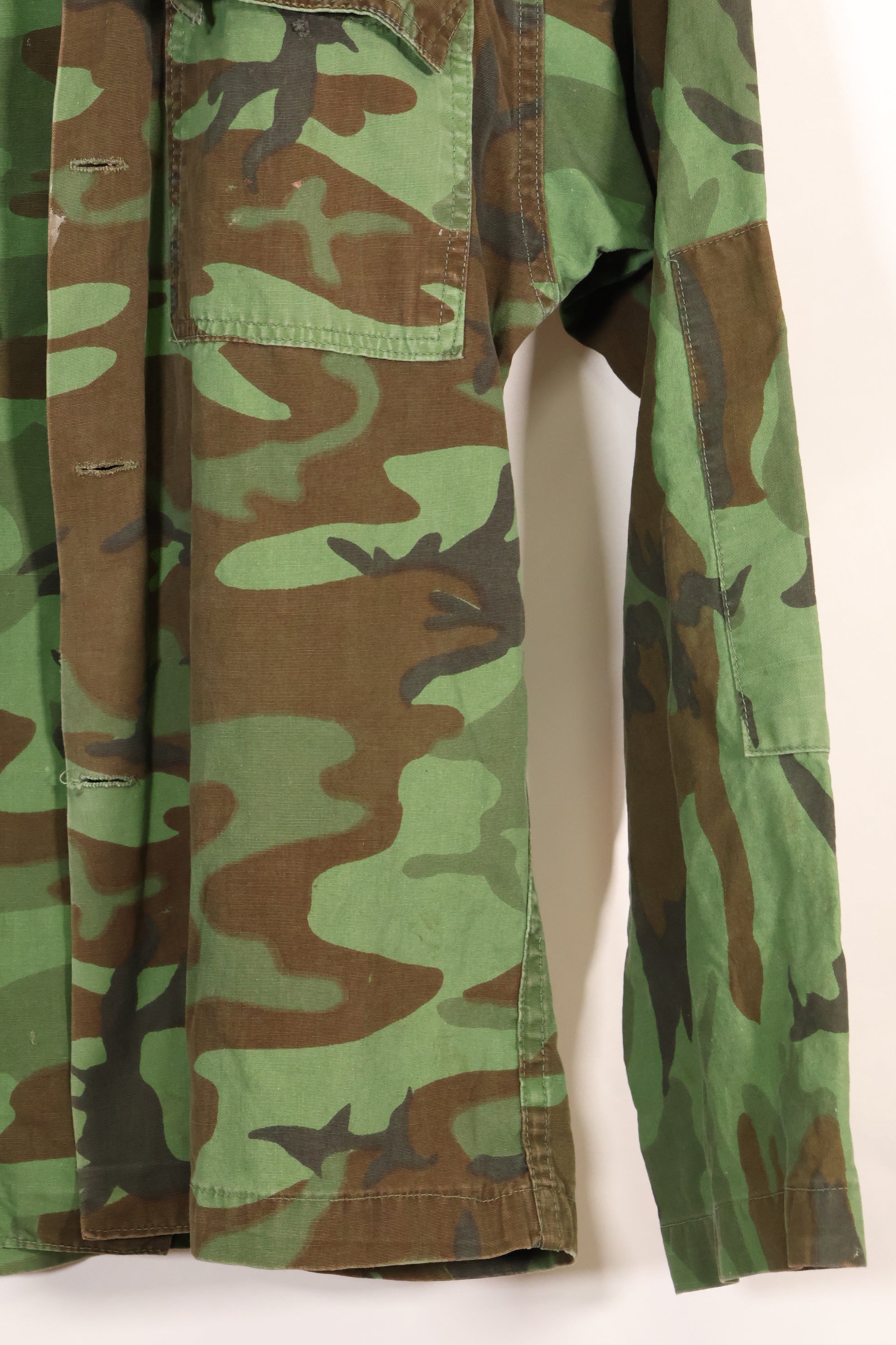 1960年代　ポップリン製　ARVN リーフ迷彩　シャツ　薄手生地　レア品　中古品