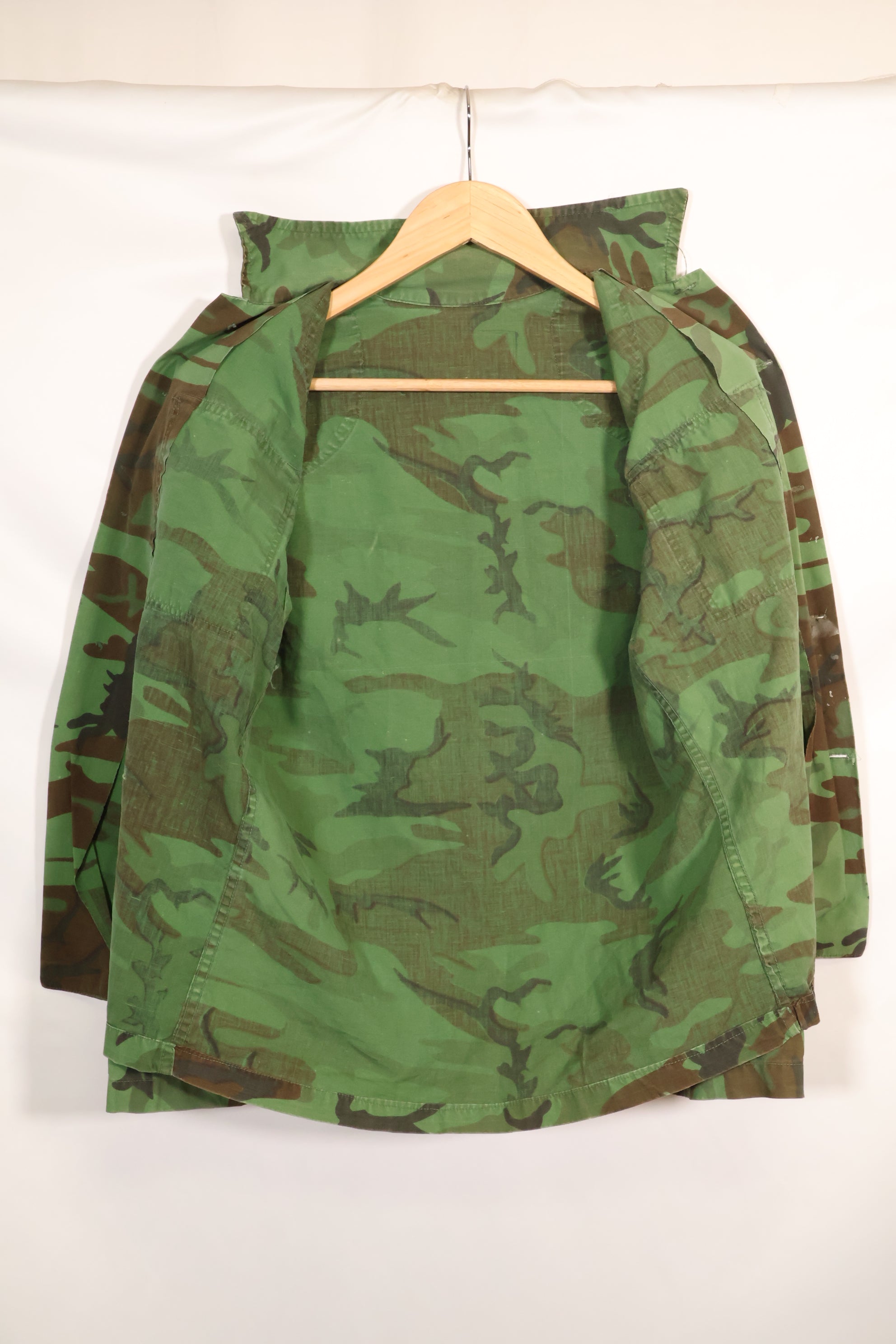 1960年代　ポップリン製　ARVN リーフ迷彩　シャツ　薄手生地　レア品　中古品