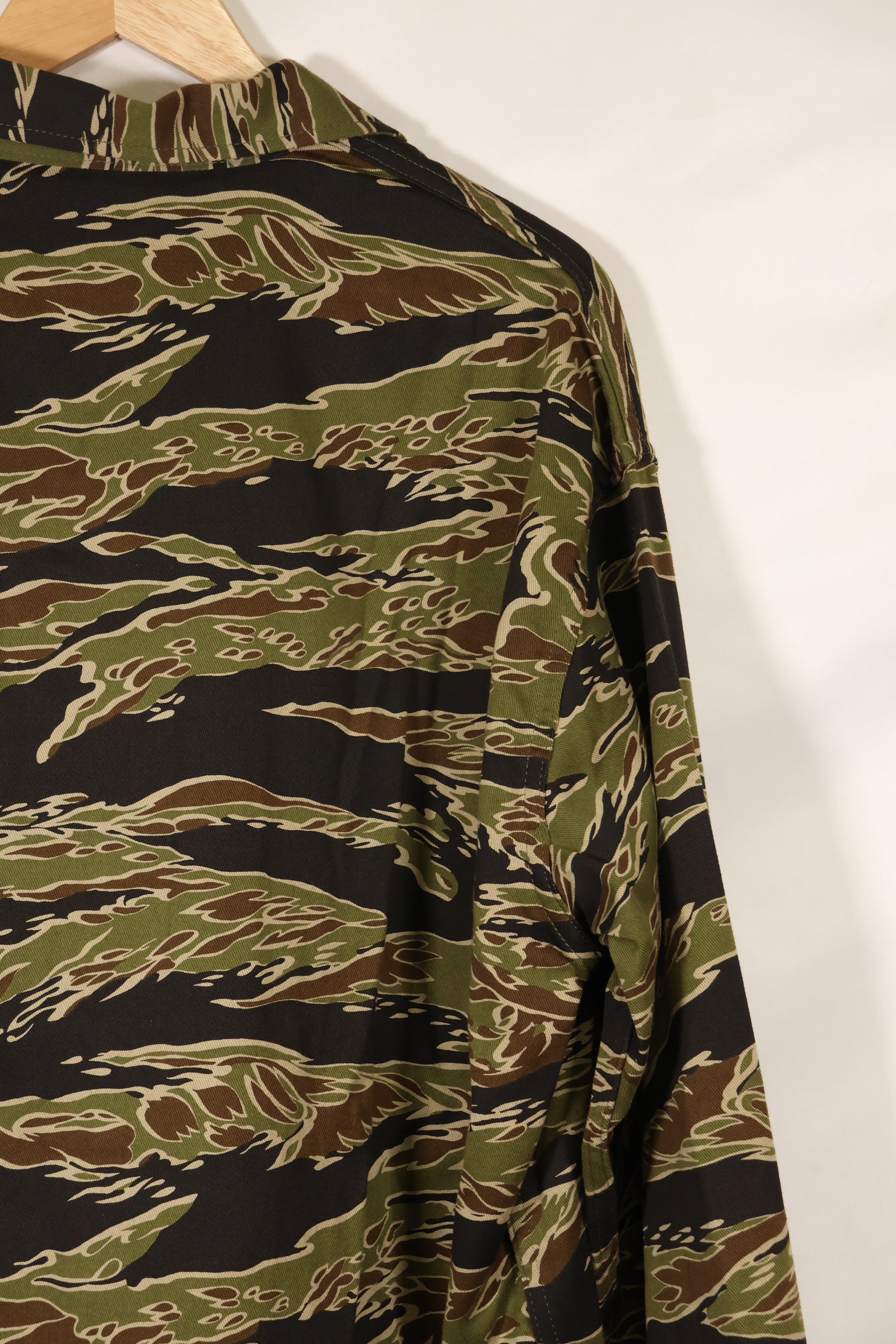 2024年発売　US-XXL　MILITARIA 1911 初期ゴールドタイガー　USカット　シャツ　見本品　中古品