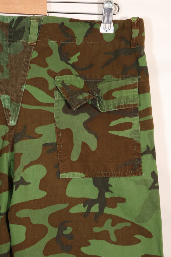 1960年代　ポップリン製　ARVN リーフ迷彩　パンツ　サイズ大きめ　薄手生地　レア品　中古品