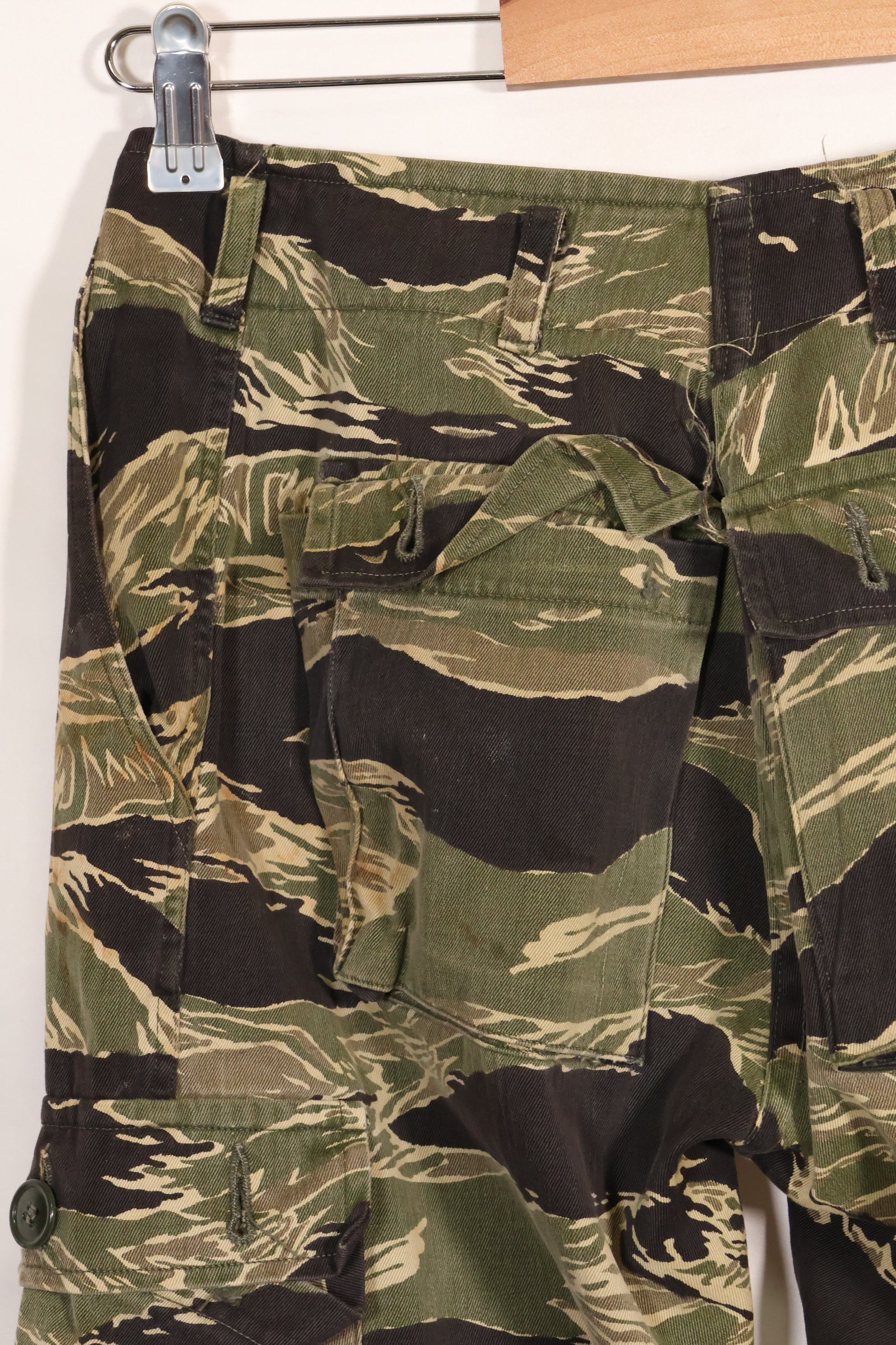 1960年代中頃　沖縄タイガーパターン　USカット改造　タイガーストライプパンツ　中古品