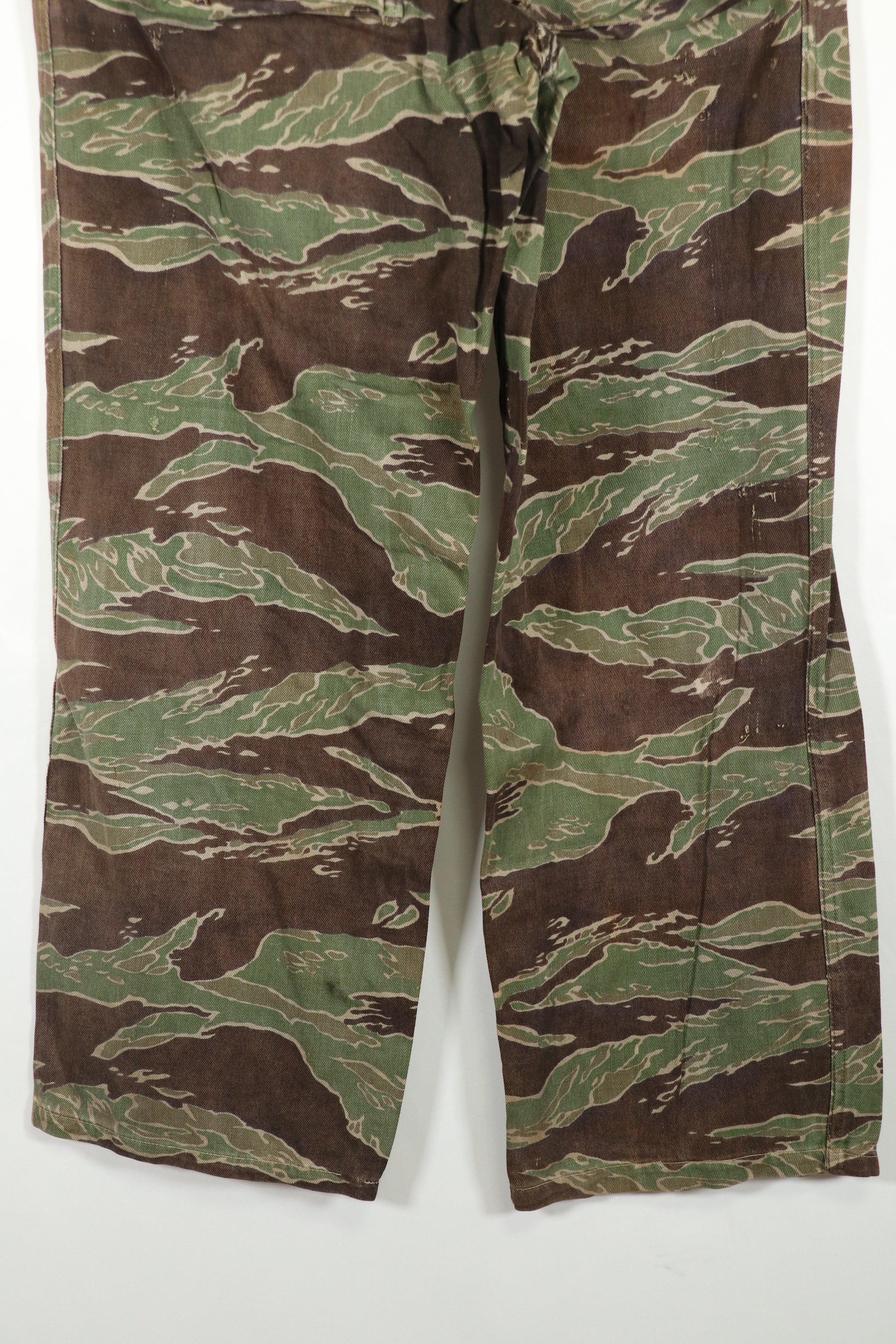 実物　タイガーストライプ　ゴールドタイガー派生パターン　パンツ　映画衣装品　B