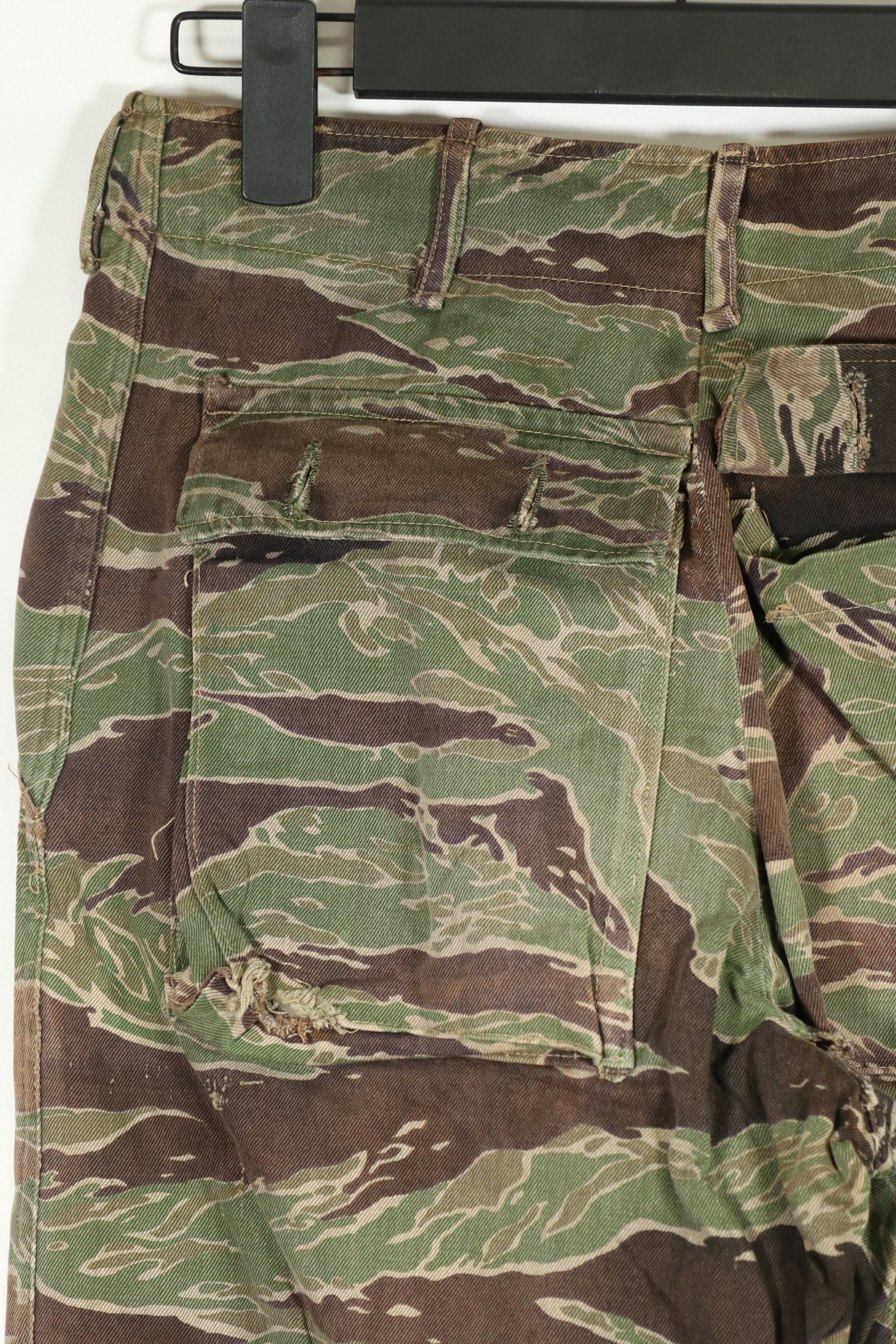 実物　タイガーストライプ　ゴールドタイガー派生パターン　パンツ　映画衣装品　B