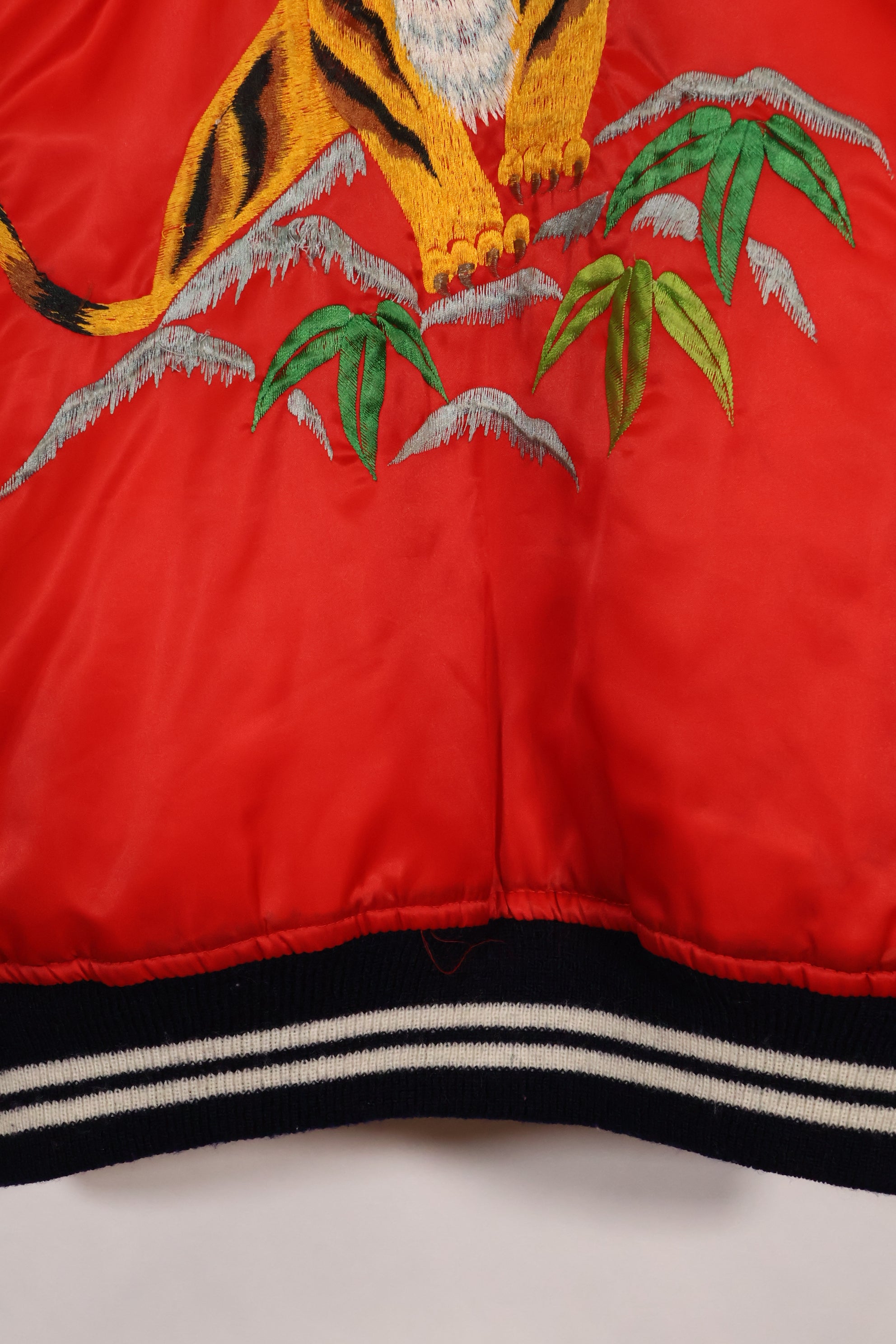 1970年代　日本製　Japan Jacket　中古品　スカジャン　赤白　当時の再現品　修繕あり