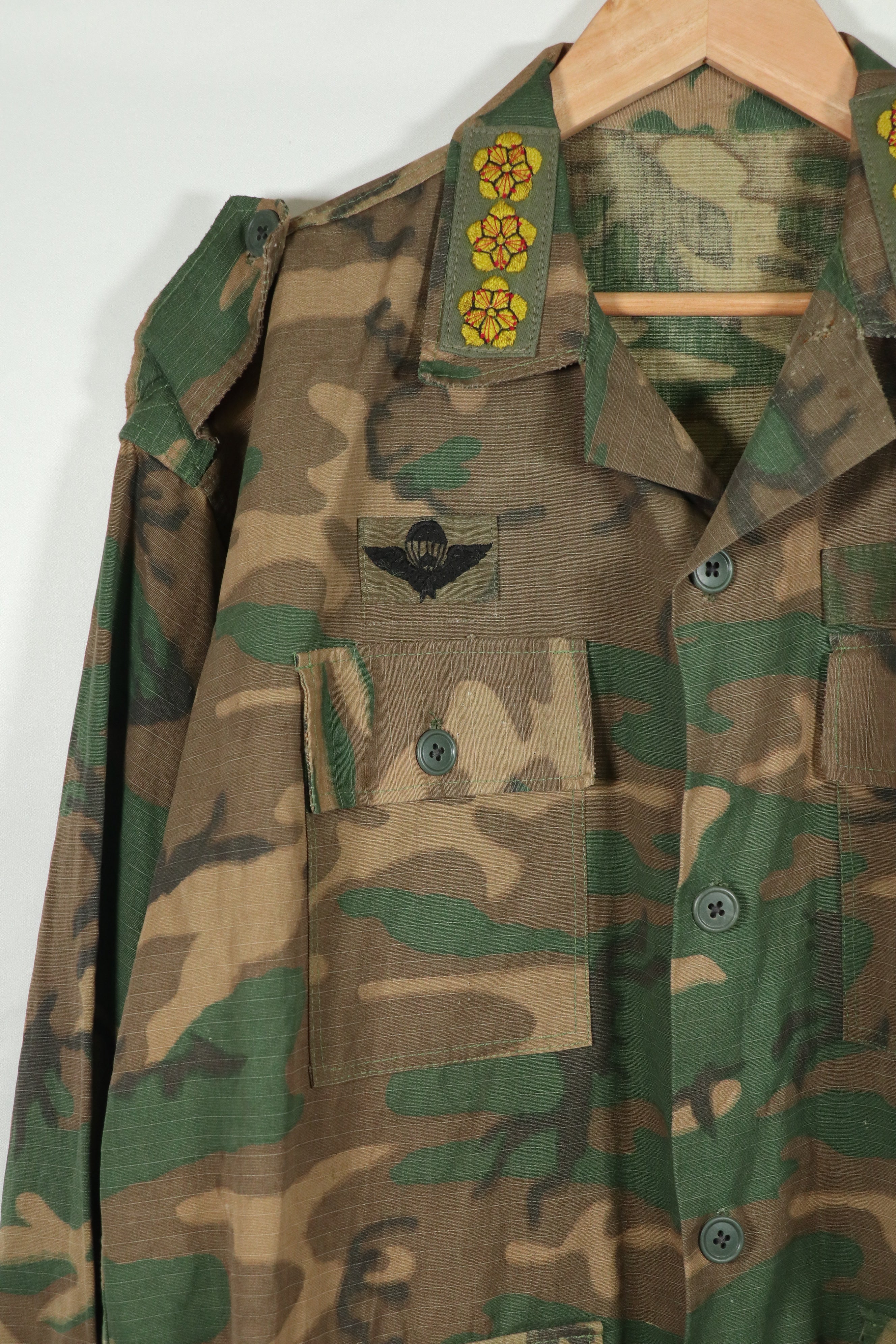 実物生地　南ベトナム　M59 ユーティリティ 空挺シャツ　パッチ後付け　未使用品