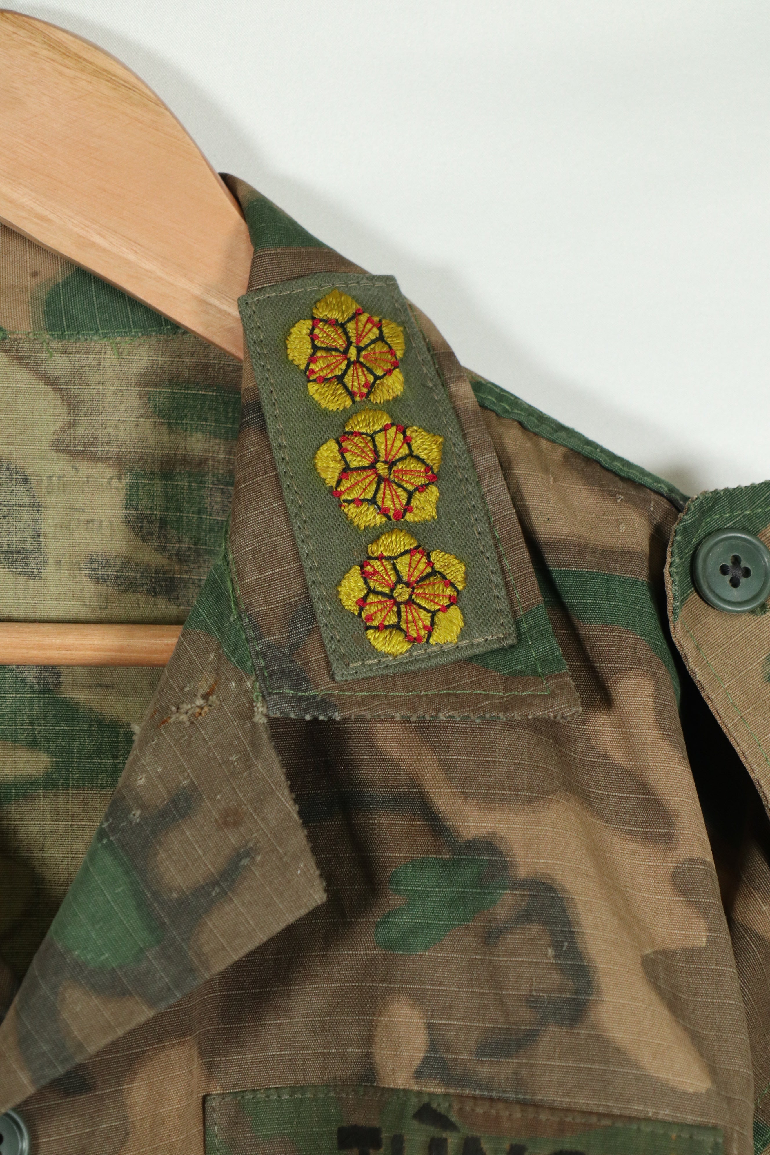 実物生地　南ベトナム　M59 ユーティリティ 空挺シャツ　パッチ後付け　未使用品