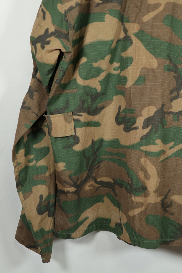 実物生地　南ベトナム　M59 ユーティリティ 空挺シャツ　パッチ後付け　未使用品