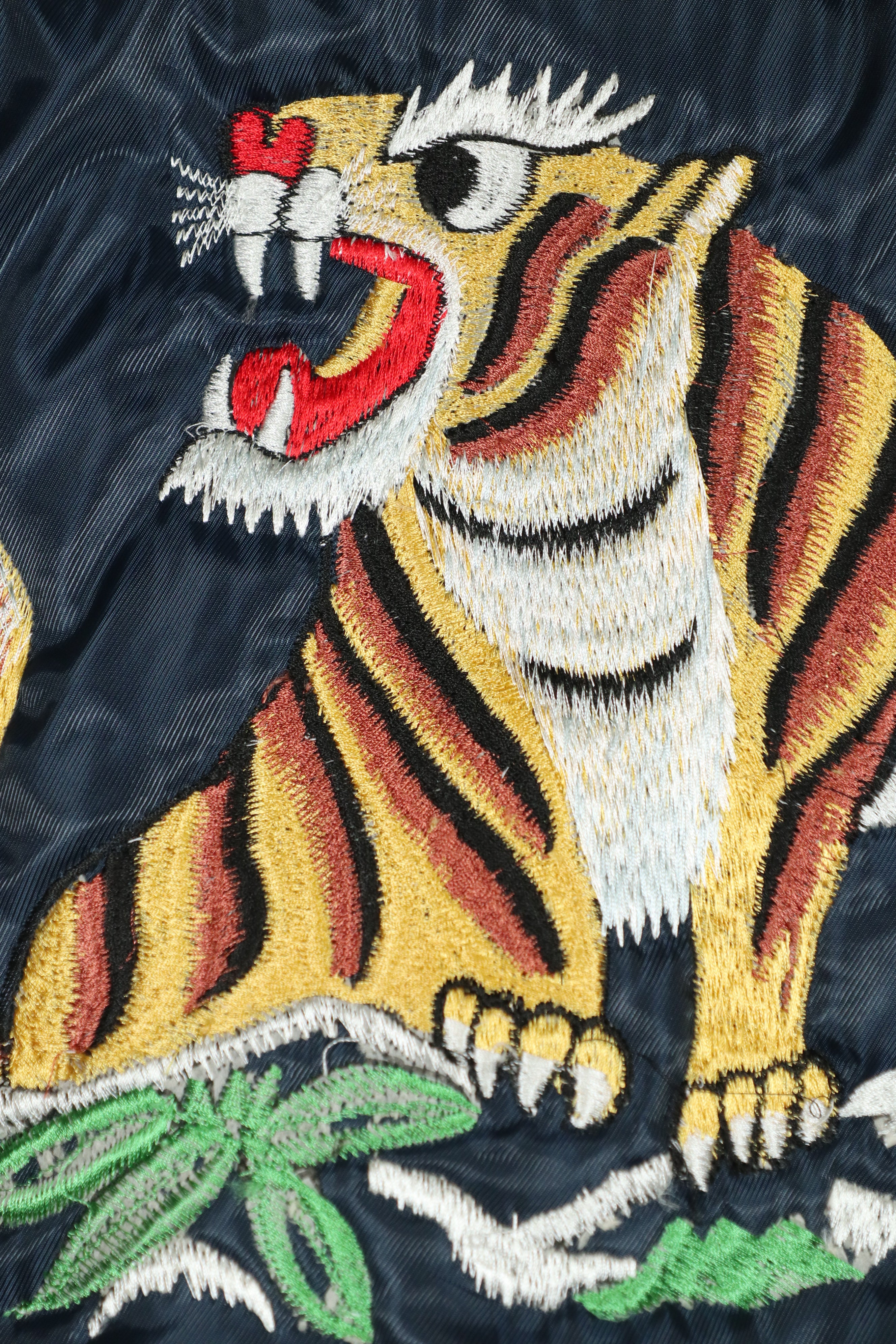 近年 沖縄製　スーバニアジャケット　直接刺繍　MA-1　A