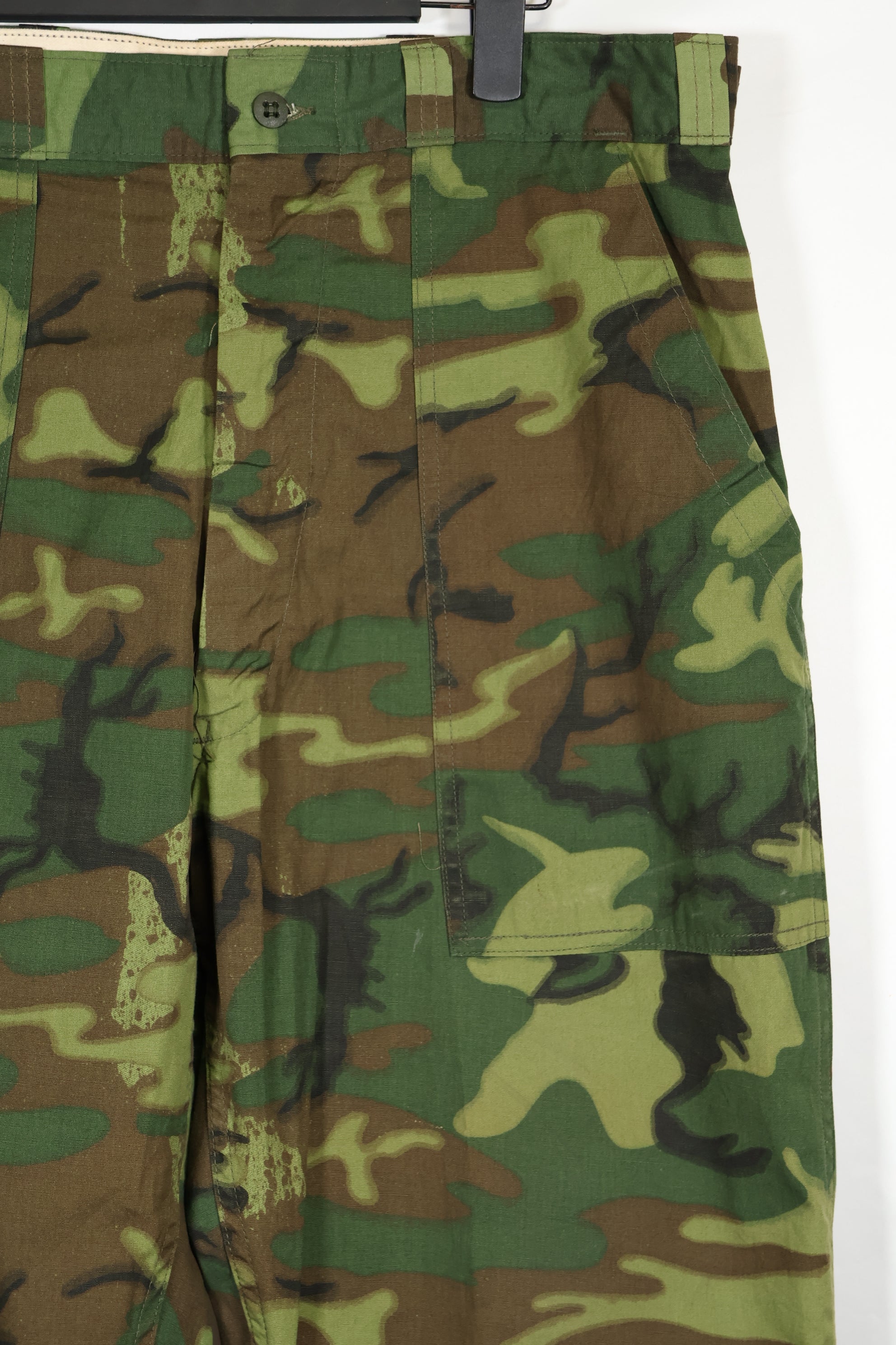 民間品　実物生地　ノンリップストップ　ERDL迷彩　ハンティングパンツ　未使用品