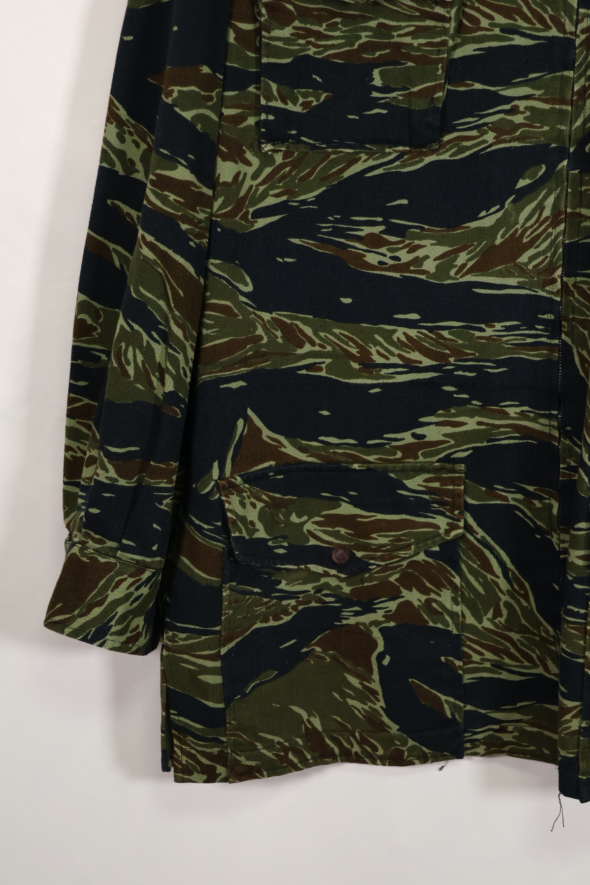 実物　1970年代　タイ製　タイタイガー　タイガーストライプパターン　ハンティングジャケット　中古品