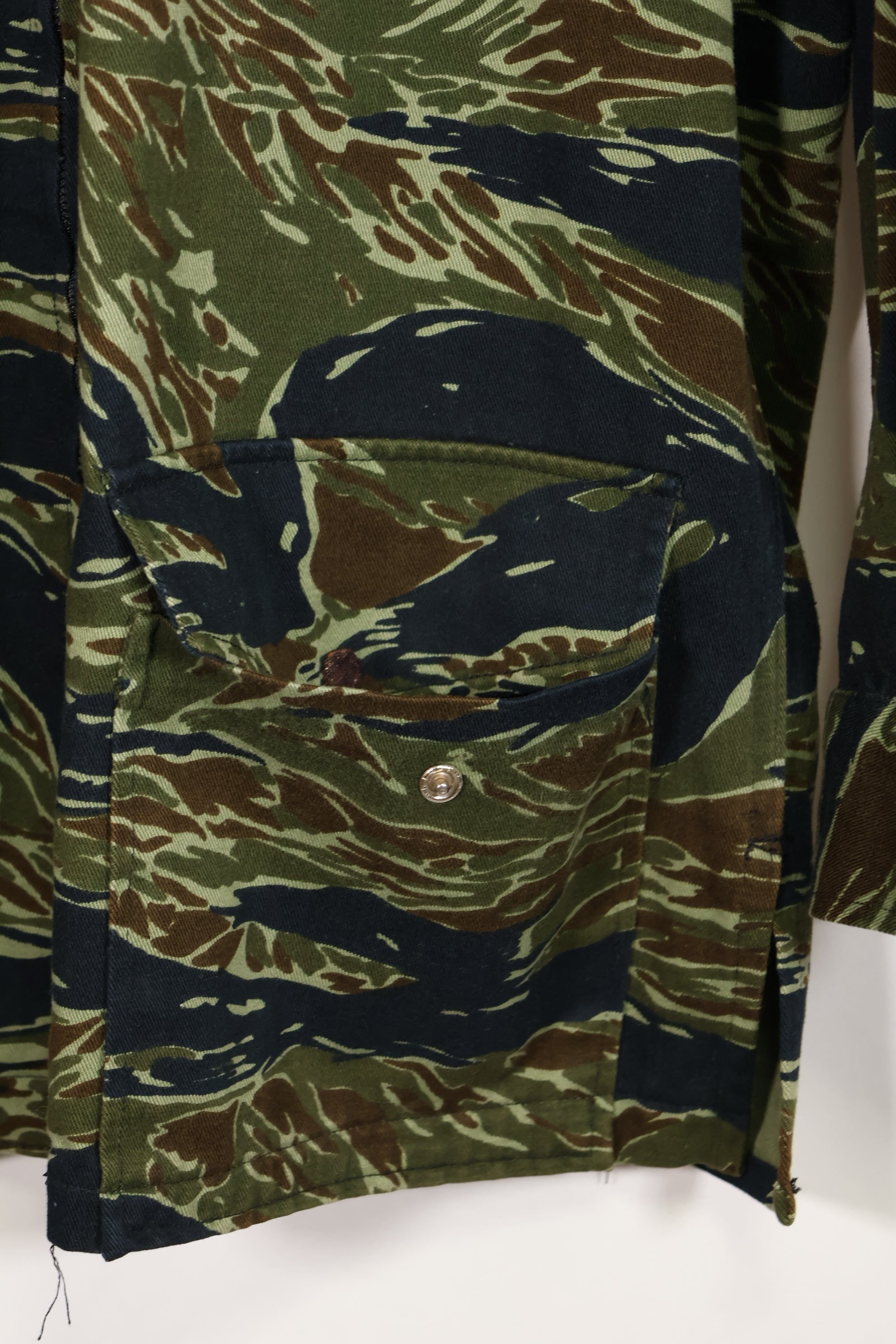 実物　1970年代　タイ製　タイタイガー　タイガーストライプパターン　ハンティングジャケット　中古品