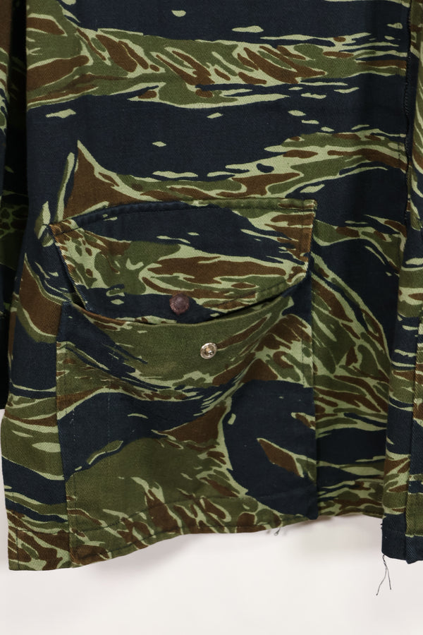 実物　1970年代　タイ製　タイタイガー　タイガーストライプパターン　ハンティングジャケット　中古品