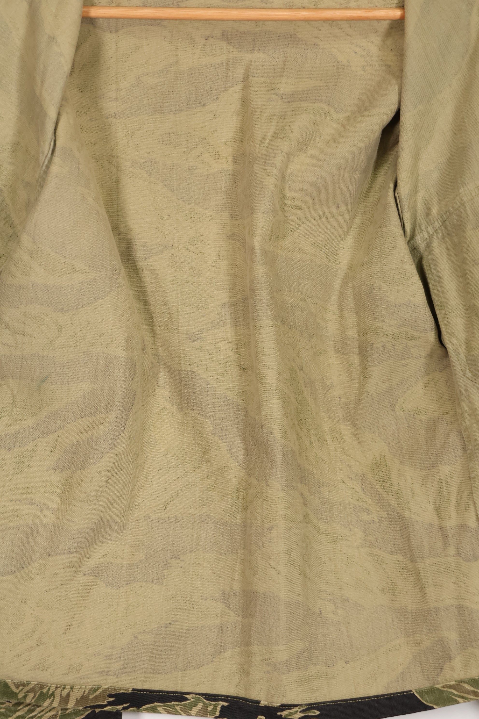 実物　沖縄タイガー　タイガーストライプ　シャツ　テイラーメイドカット　中古品