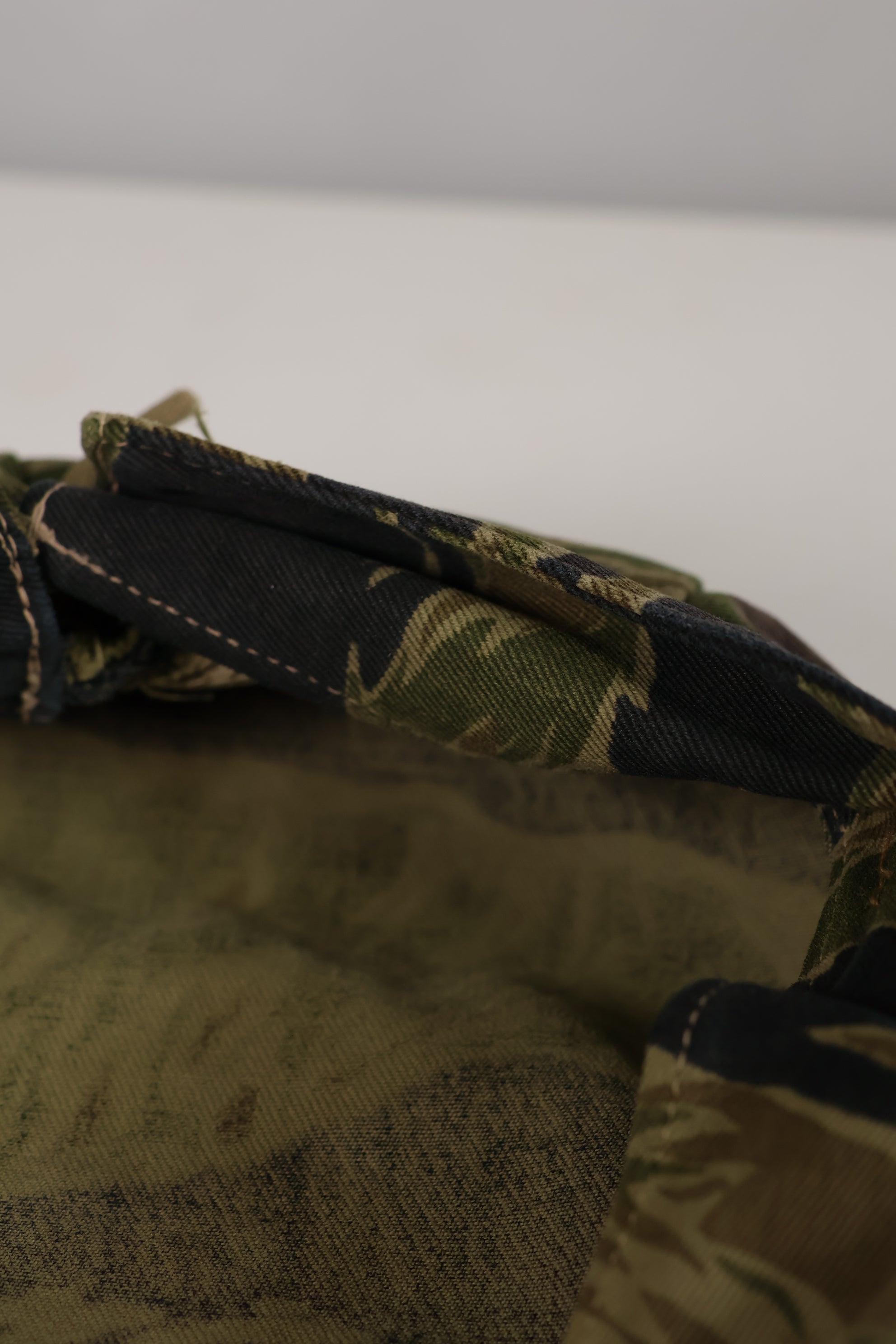 実物　沖縄タイガーパターン　CIDGハット　タイガーストライプ　ハット　退色あり　中古品