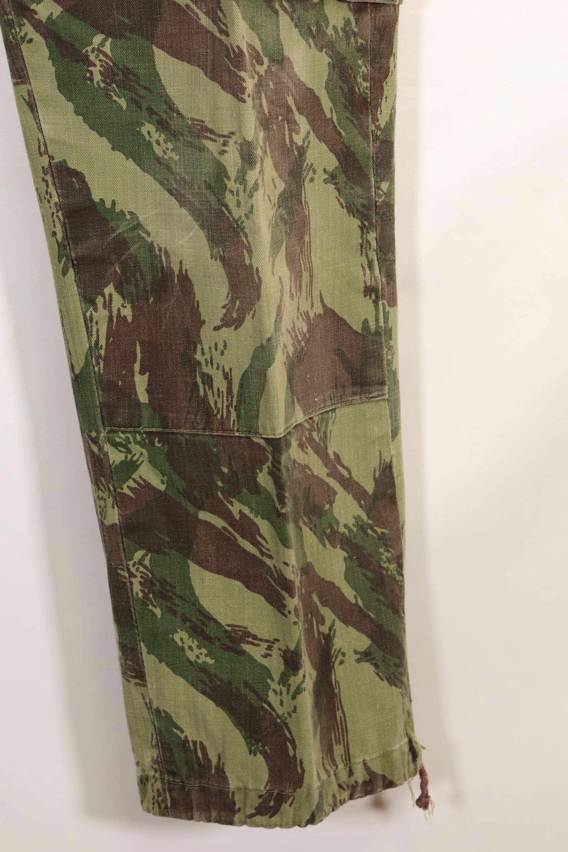1960年代〜70年代　ポルトガル軍　リザード迷彩　カーゴパンツ　中古品