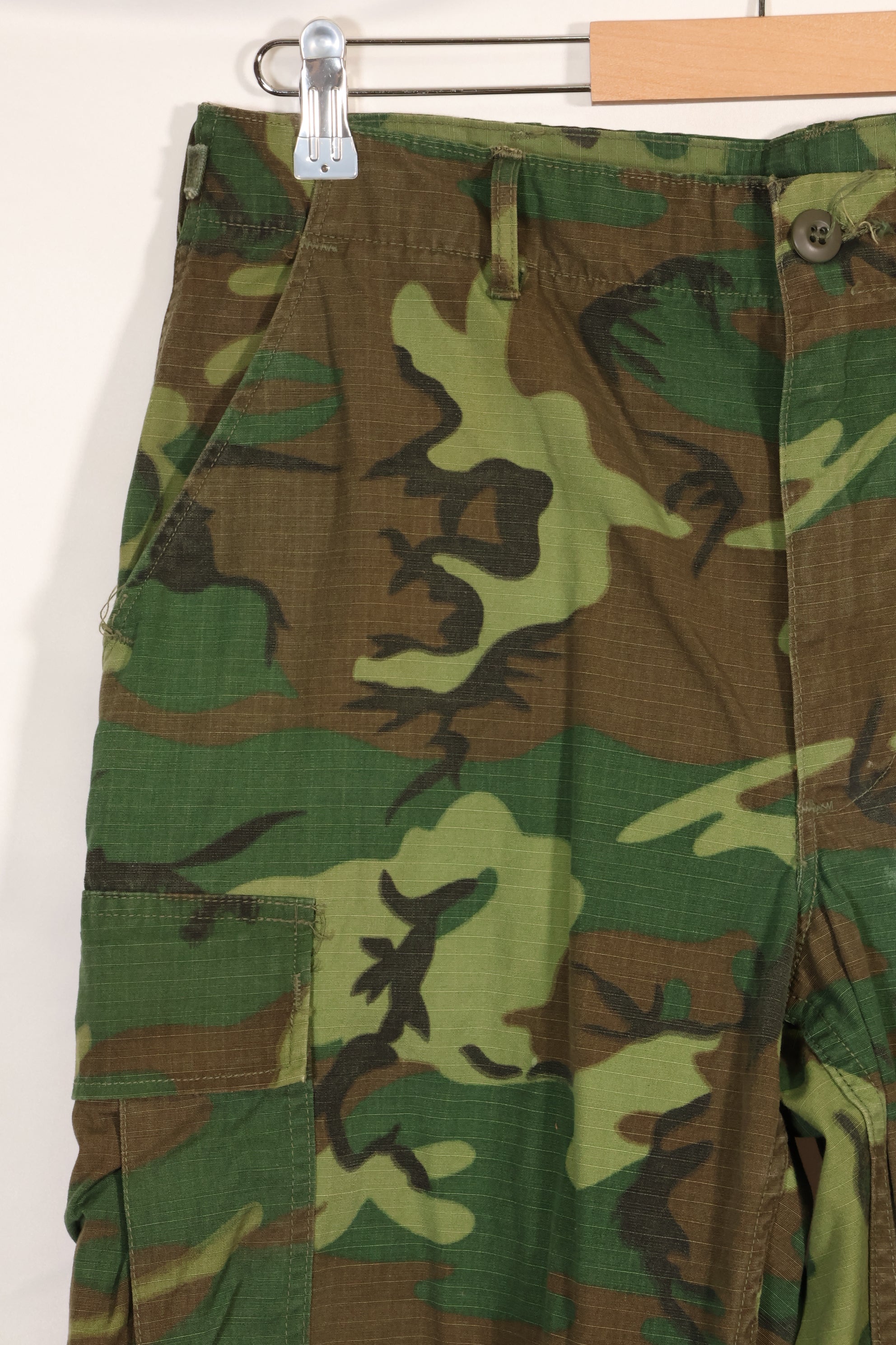 1969年契約　M-L　リップストップ生地　ERDL リーフ迷彩　パンツ　中古品
