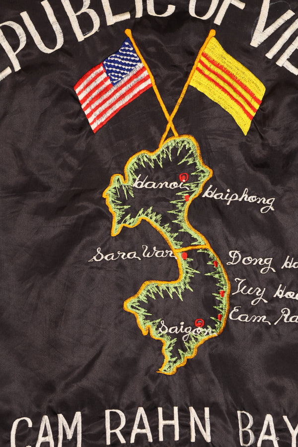 実物　ベトナム戦争　ツアージャケット　CAM RAHN BAY 1966-67　ジッパー破損あり