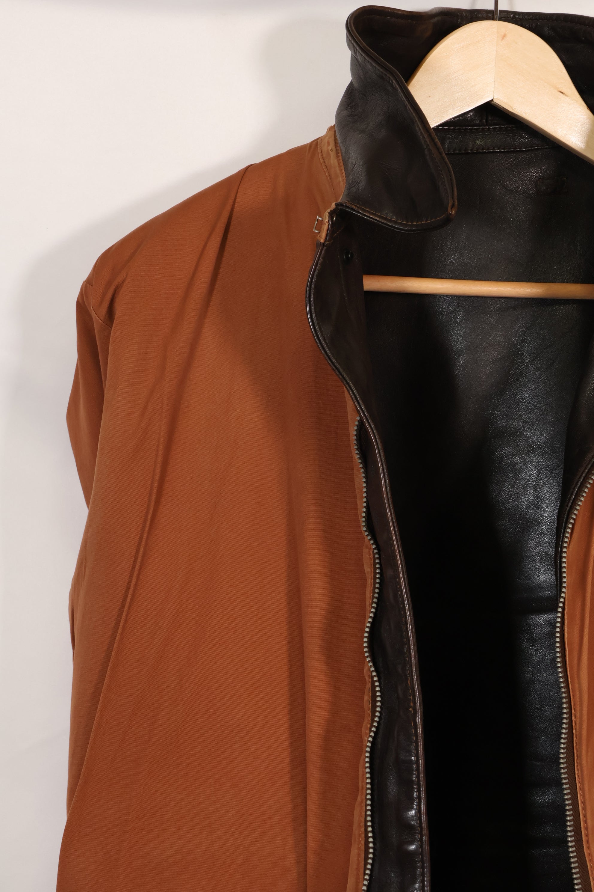 2000年代製　サイズ 44　リアルマッコイズ製　A-2 フライトジャケット　リブリペア済　中古品