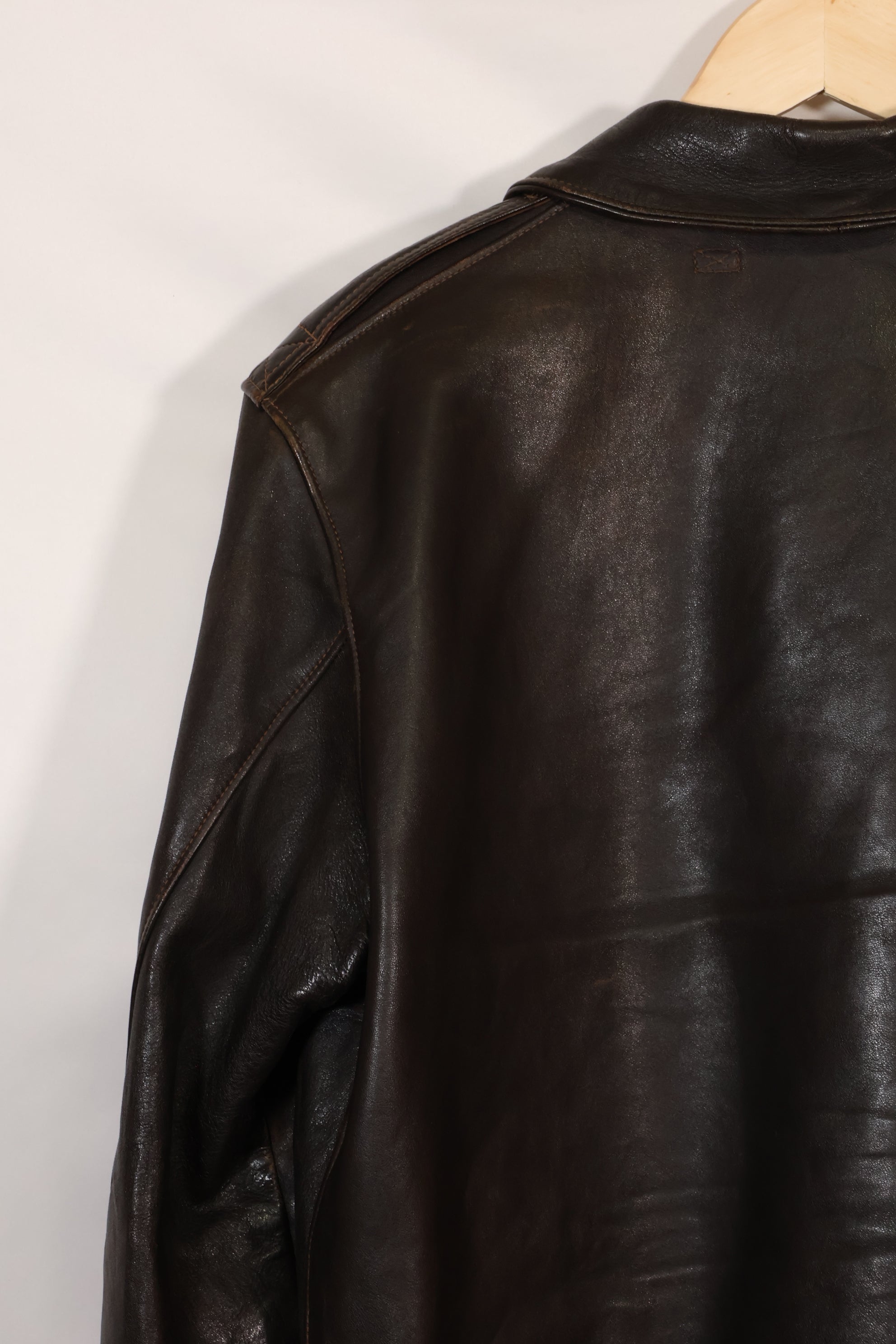 2000年代製　サイズ 44　リアルマッコイズ製　A-2 フライトジャケット　リブリペア済　中古品