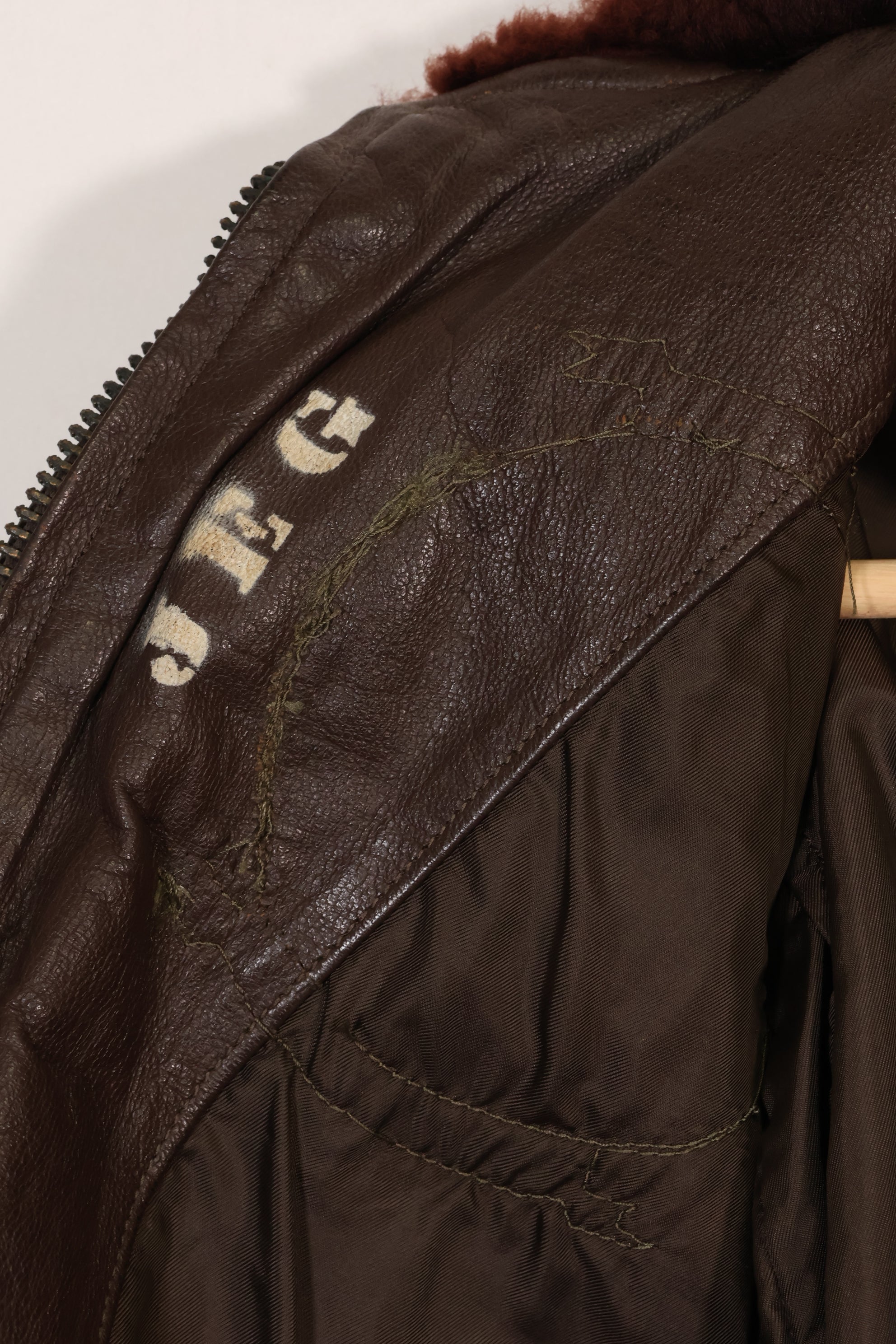 1960年代初頭ロット　サイズ 40 アメリカ海兵隊 G-1 UGLY ANGENLS フライトジャケット　中古品