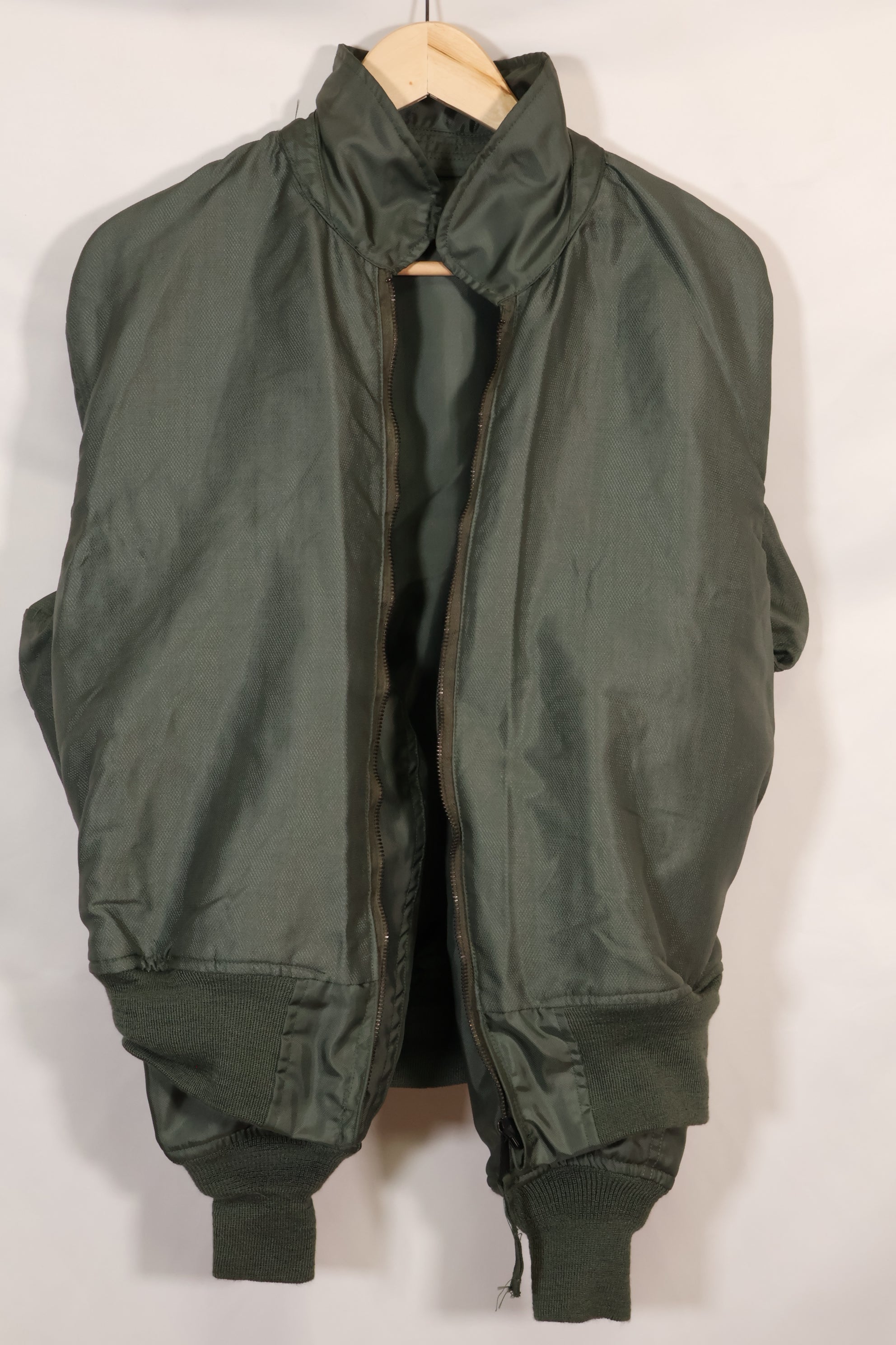 1977年製造　LARGE デッドストック　アメリカ海軍　CWU-36P フライトジャケット