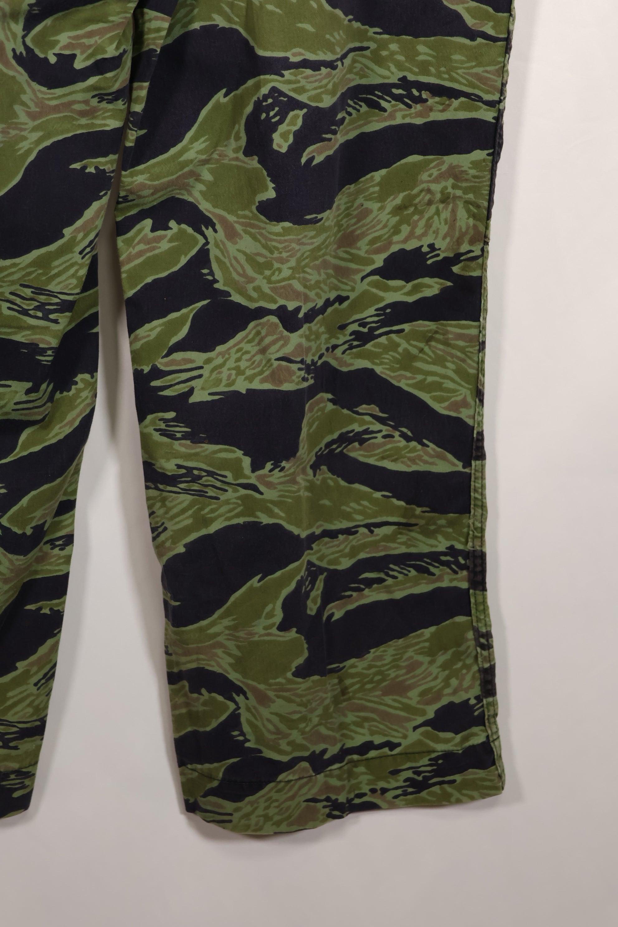 実物　1968年製　VNMC 4thパターン　タイガーストライプパンツ　Q7 ビッグサイズ　中古品