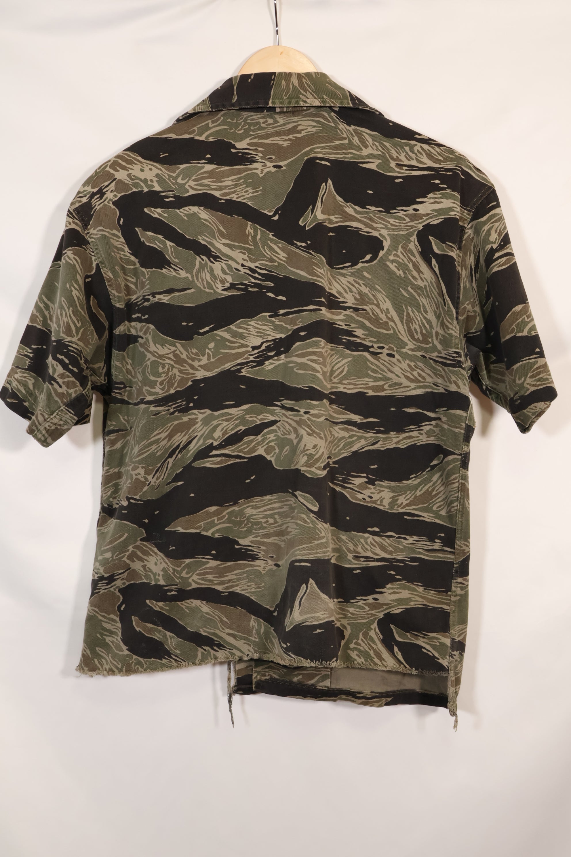 1960年代　US-L　シルバータイガーストライプ　USカットシャツ　半袖カスタム　破れあり