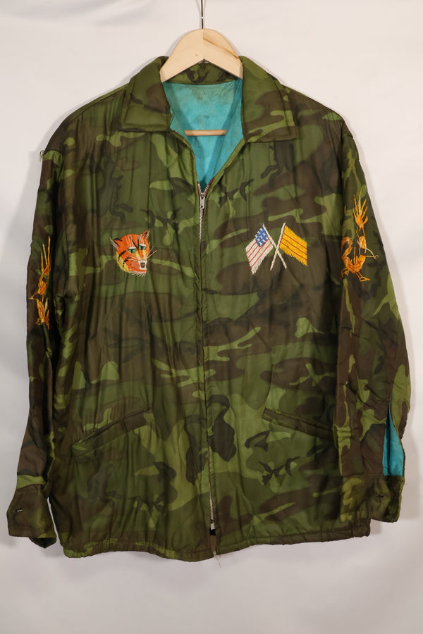 1970-71年　大きめサイズ　ベトナム戦争　迷彩ポンチョ製　ツアージャケット　DA NANG　中古品