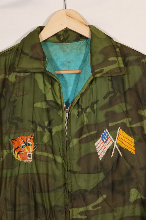 1970-71年　大きめサイズ　ベトナム戦争　迷彩ポンチョ製　ツアージャケット　DA NANG　中古品