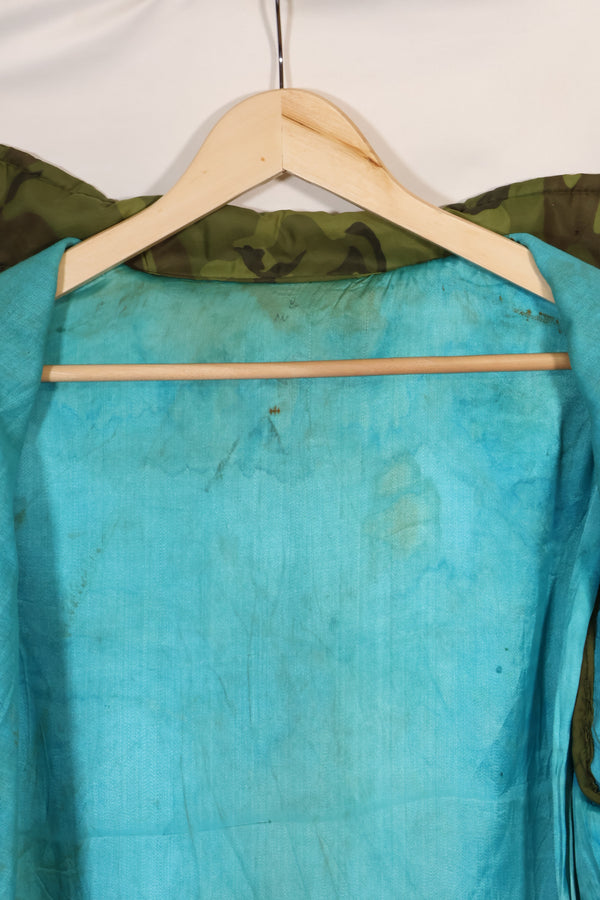 1970-71年　大きめサイズ　ベトナム戦争　迷彩ポンチョ製　ツアージャケット　DA NANG　中古品